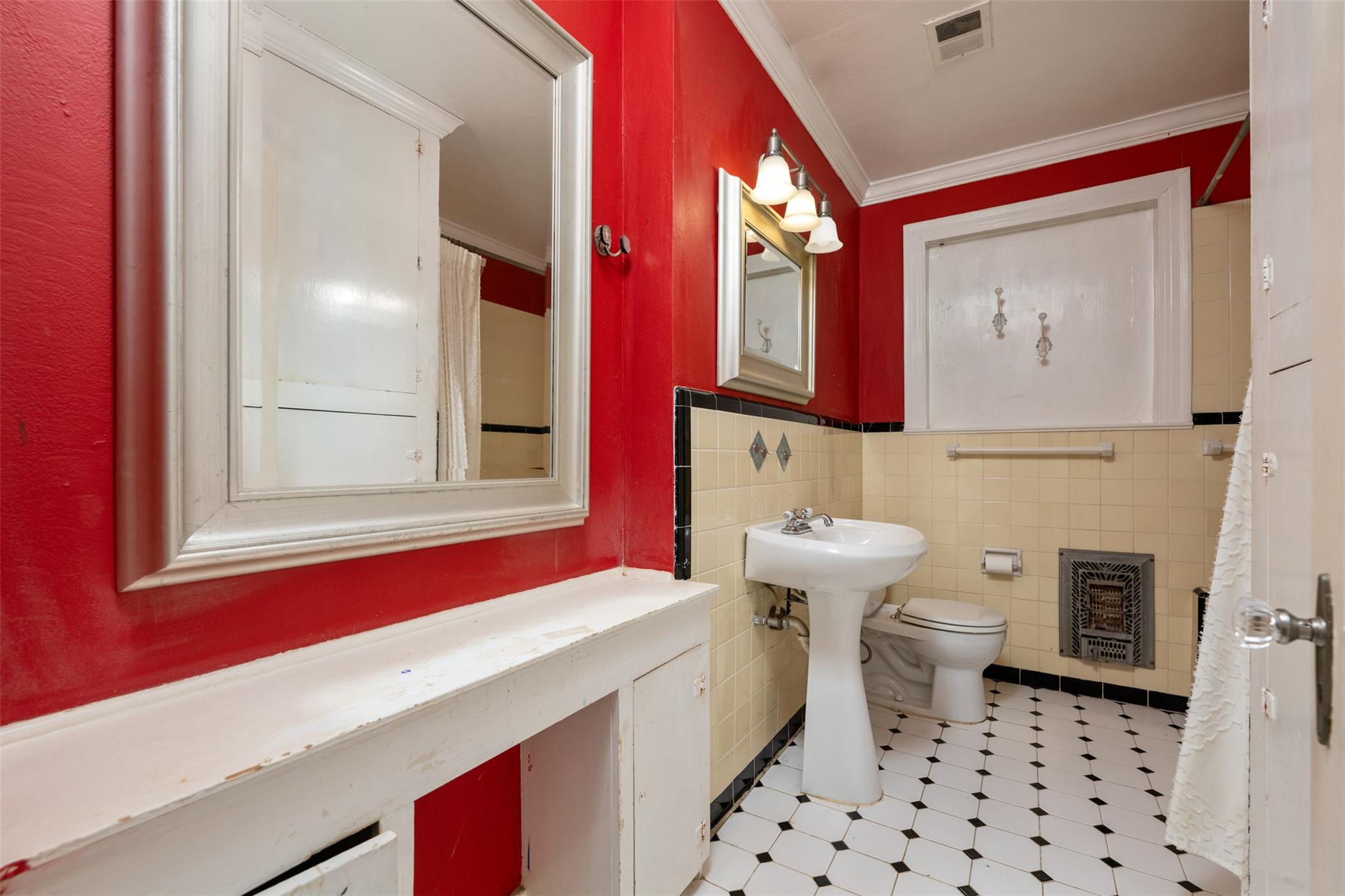 1910 W 33rd St, Austin, TX 78703