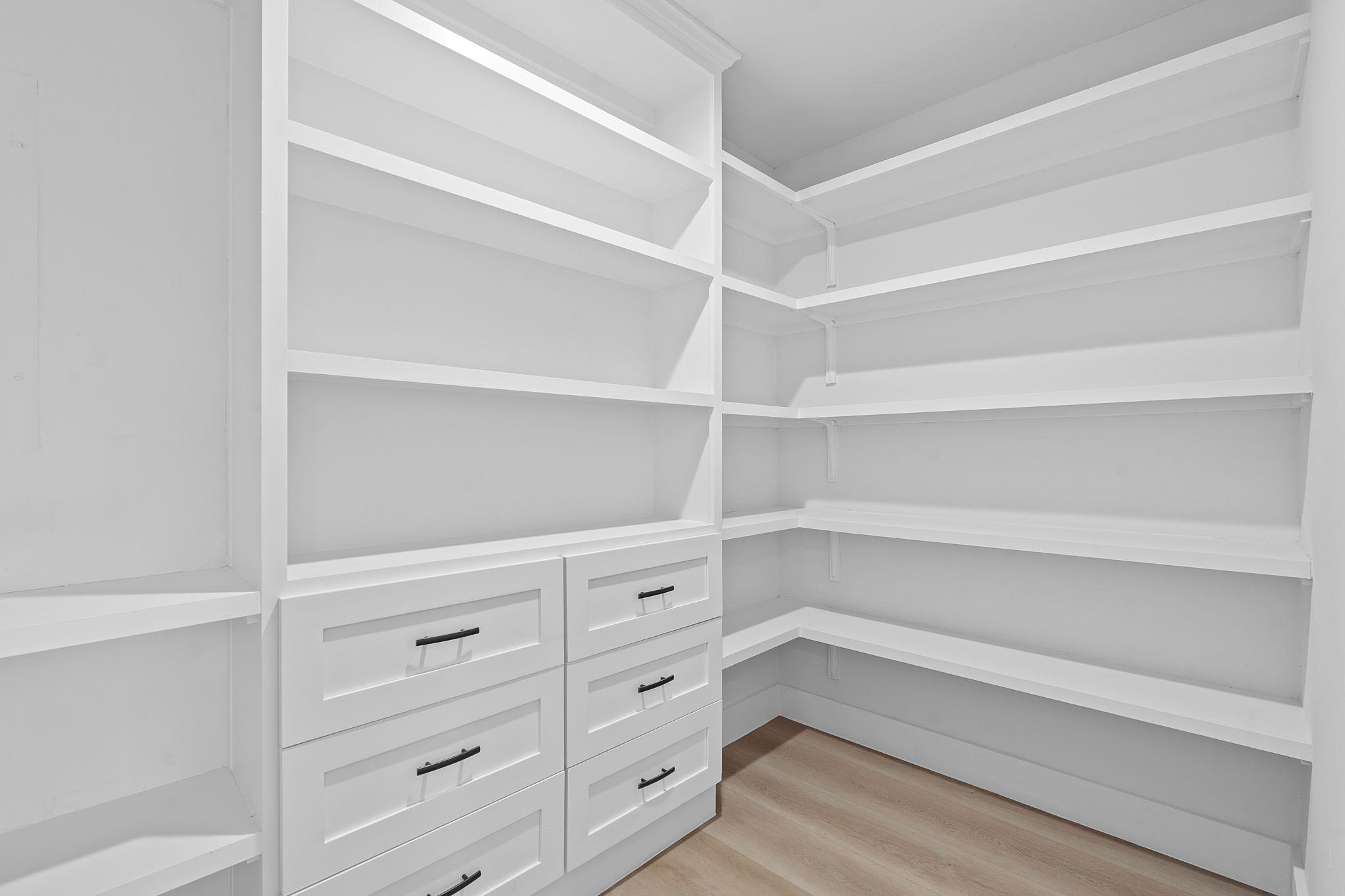 1325 Likeness Rd, Spicewood, TX 78669