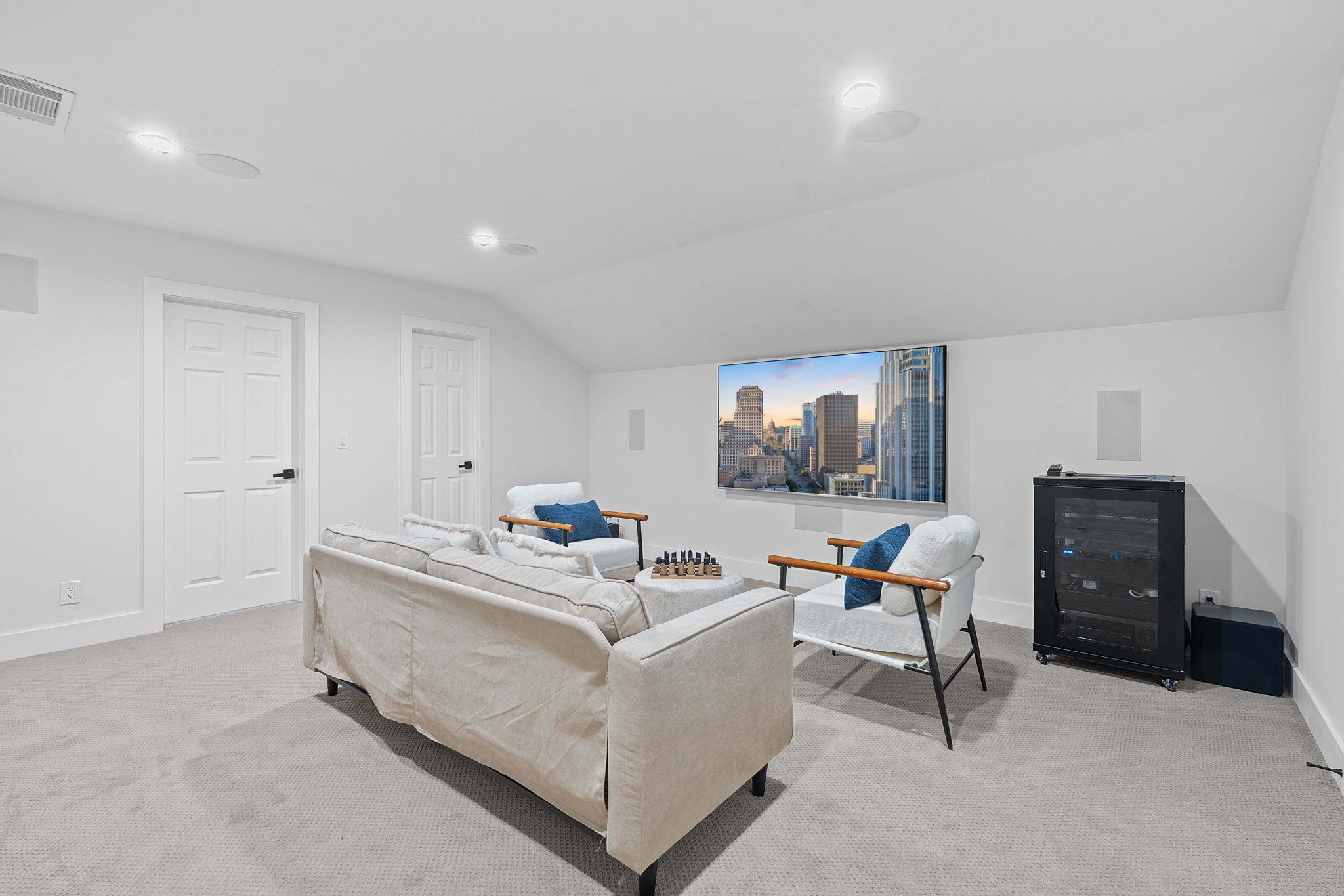 1325 Likeness Rd, Spicewood, TX 78669