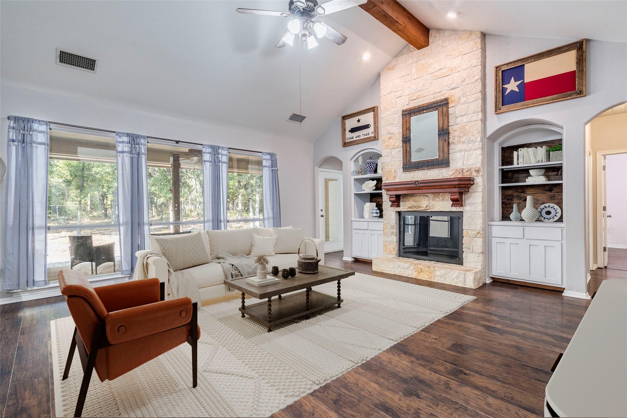 517 Arbors Cir, Elgin, TX 78621