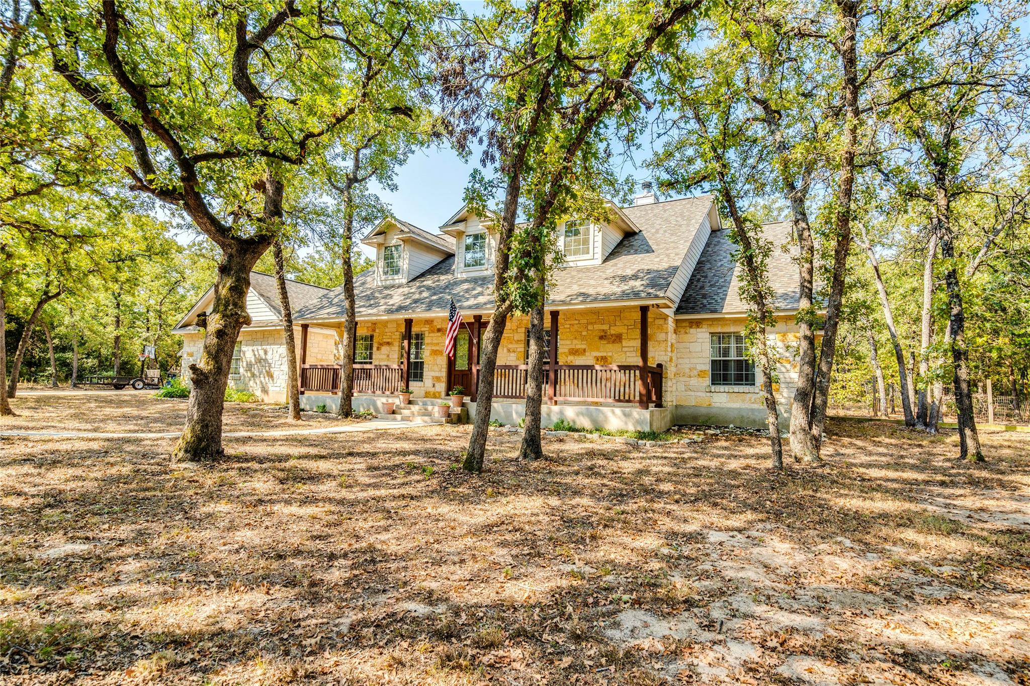 517 Arbors Cir, Elgin, TX 78621