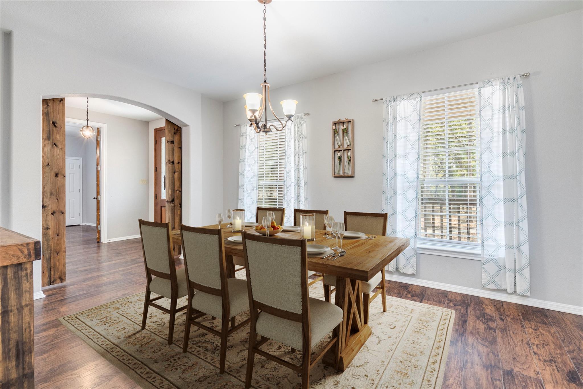 517 Arbors Cir, Elgin, TX 78621