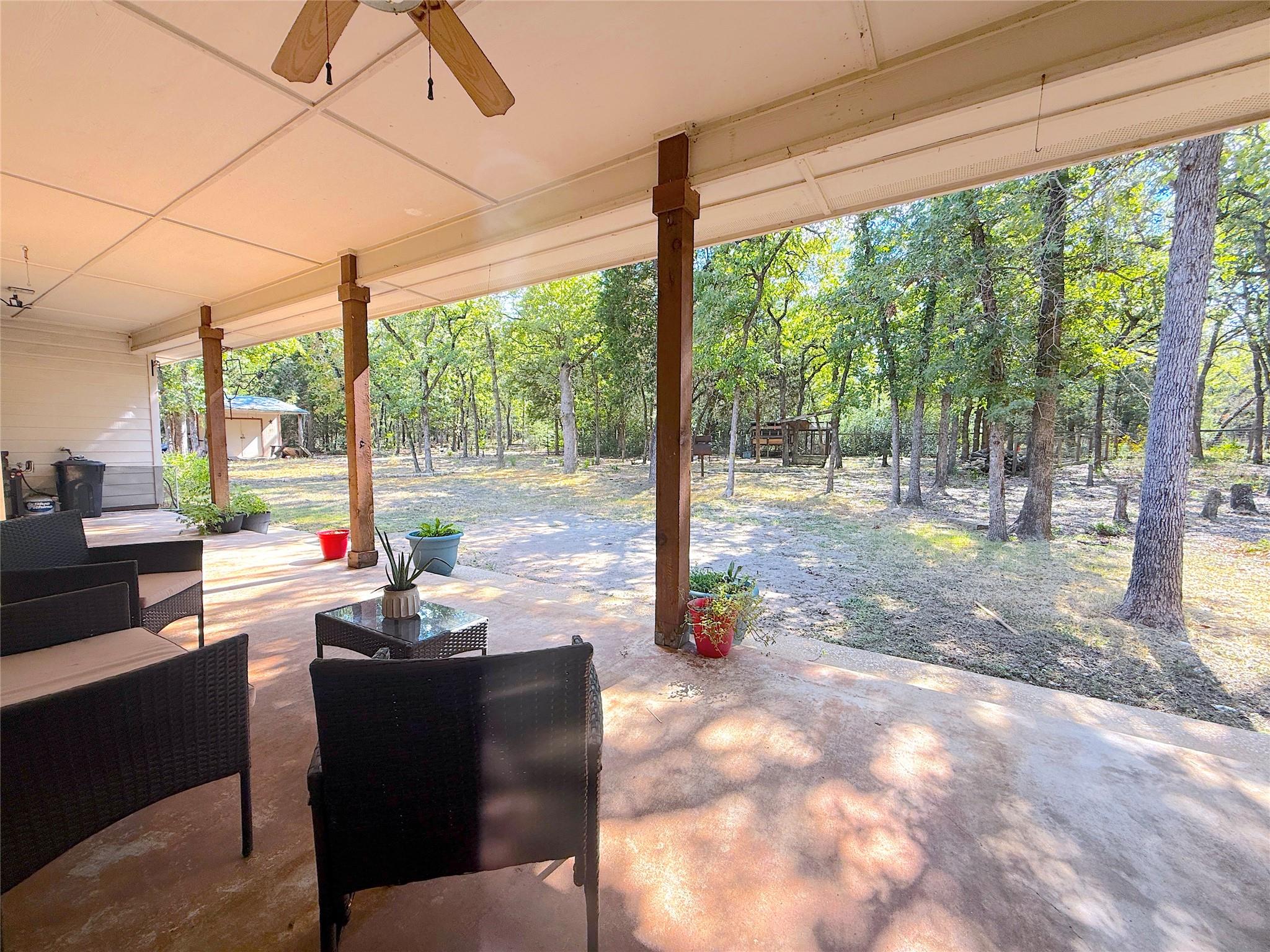 517 Arbors Cir, Elgin, TX 78621