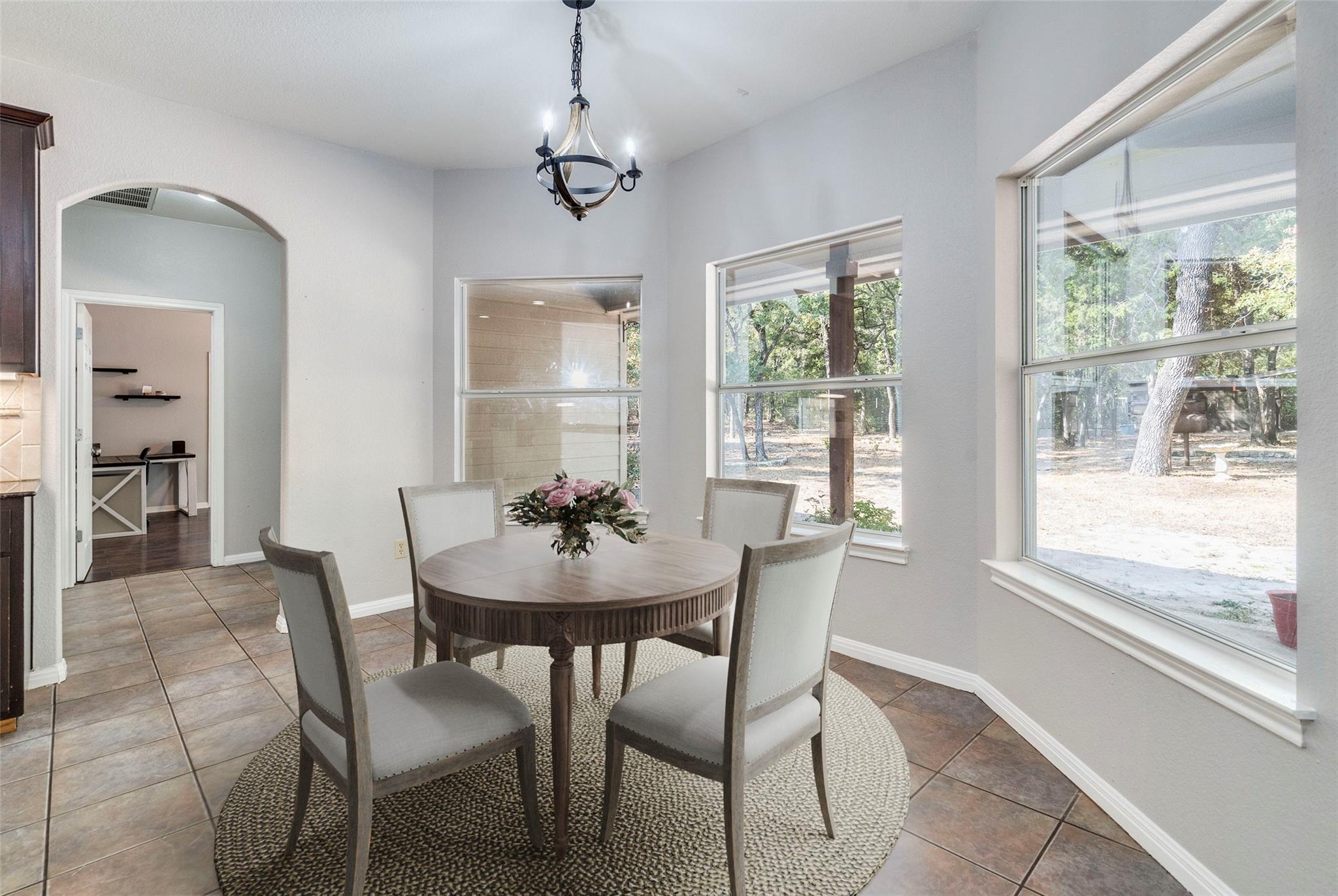 517 Arbors Cir, Elgin, TX 78621