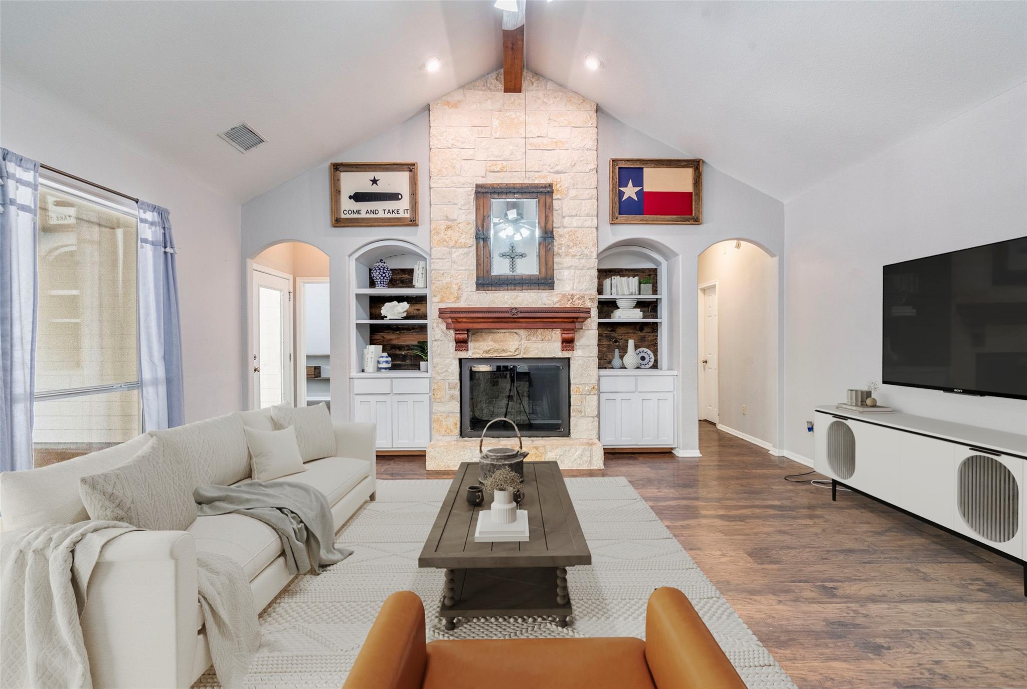 517 Arbors Cir, Elgin, TX 78621