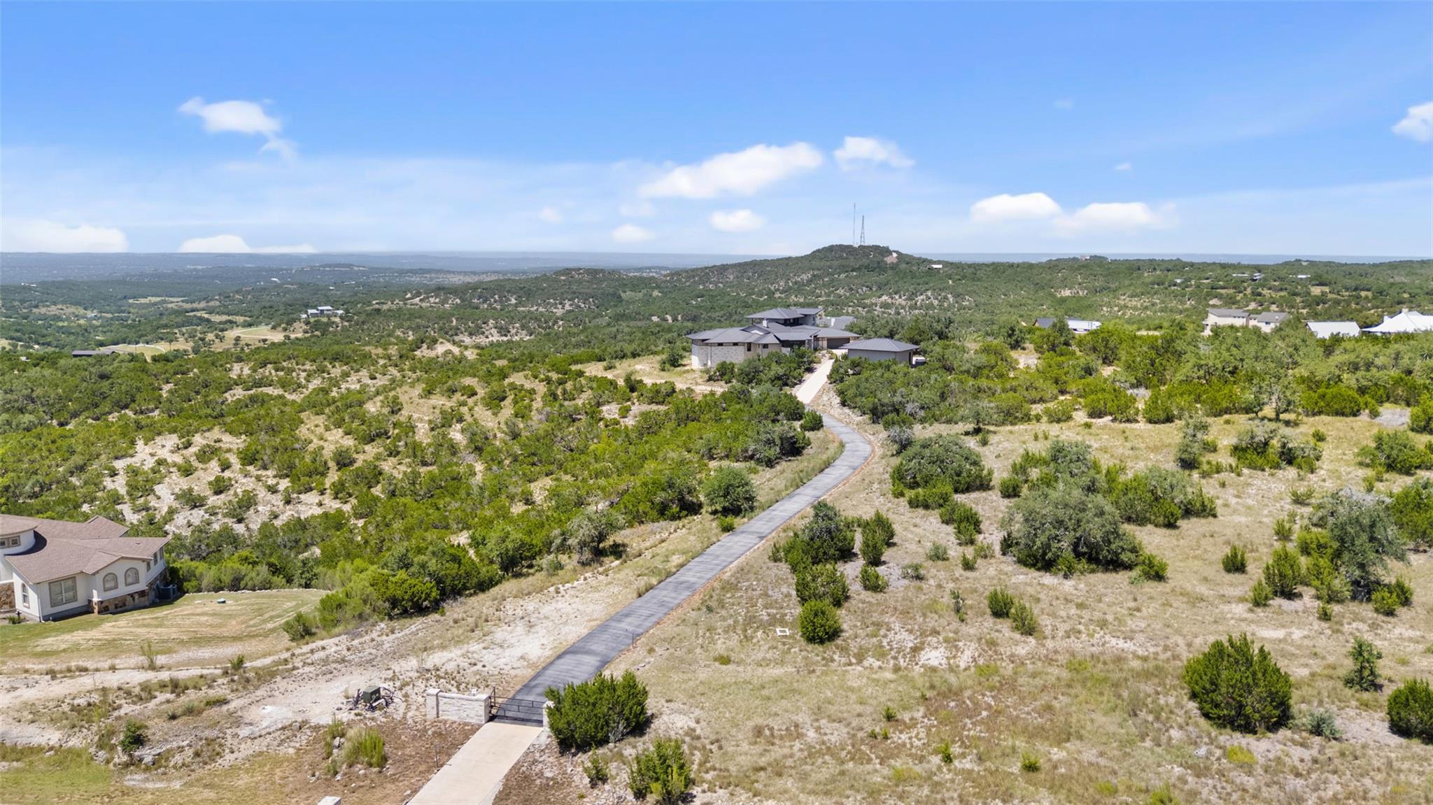 416 Julieanne Cv, Dripping Springs, TX 78620