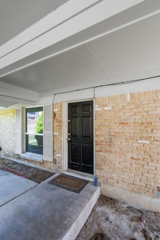 1407 Avebury Cir # B, Austin, TX 78753