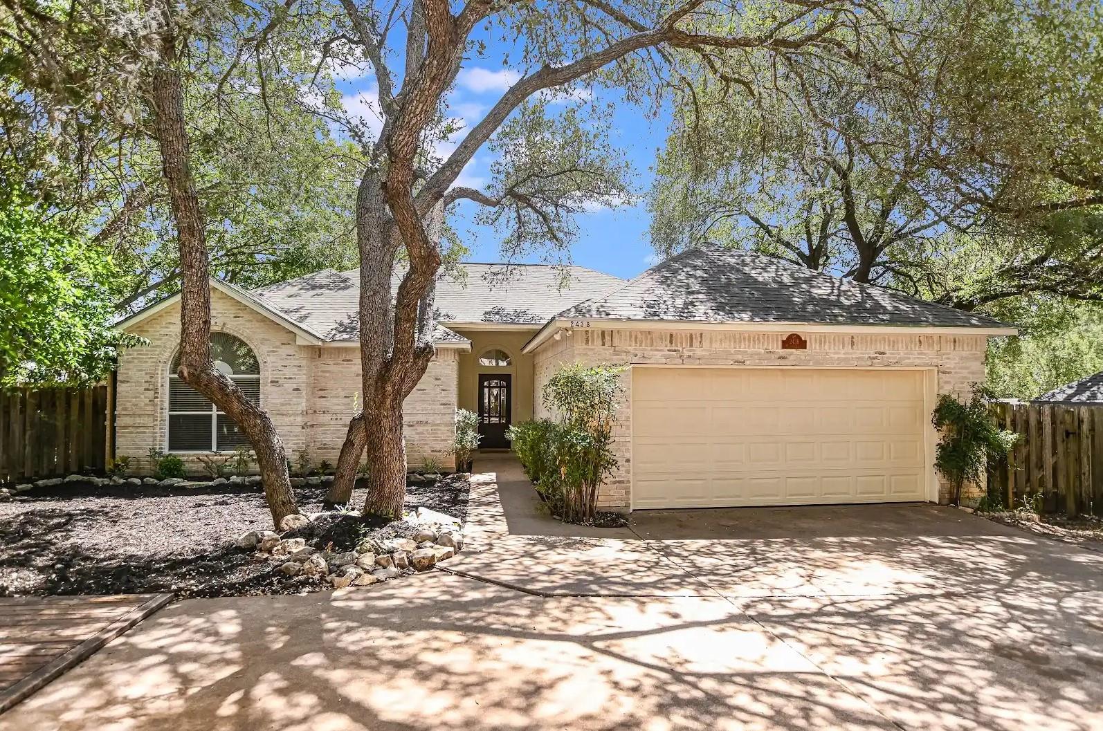 243 Mooring Cir # B, Lakeway, TX 78734