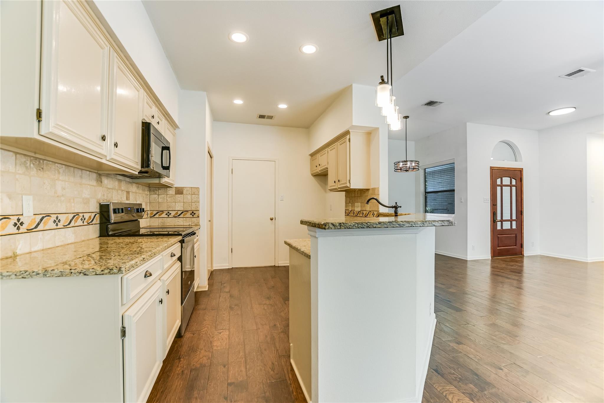 243 Mooring Cir # B, Lakeway, TX 78734