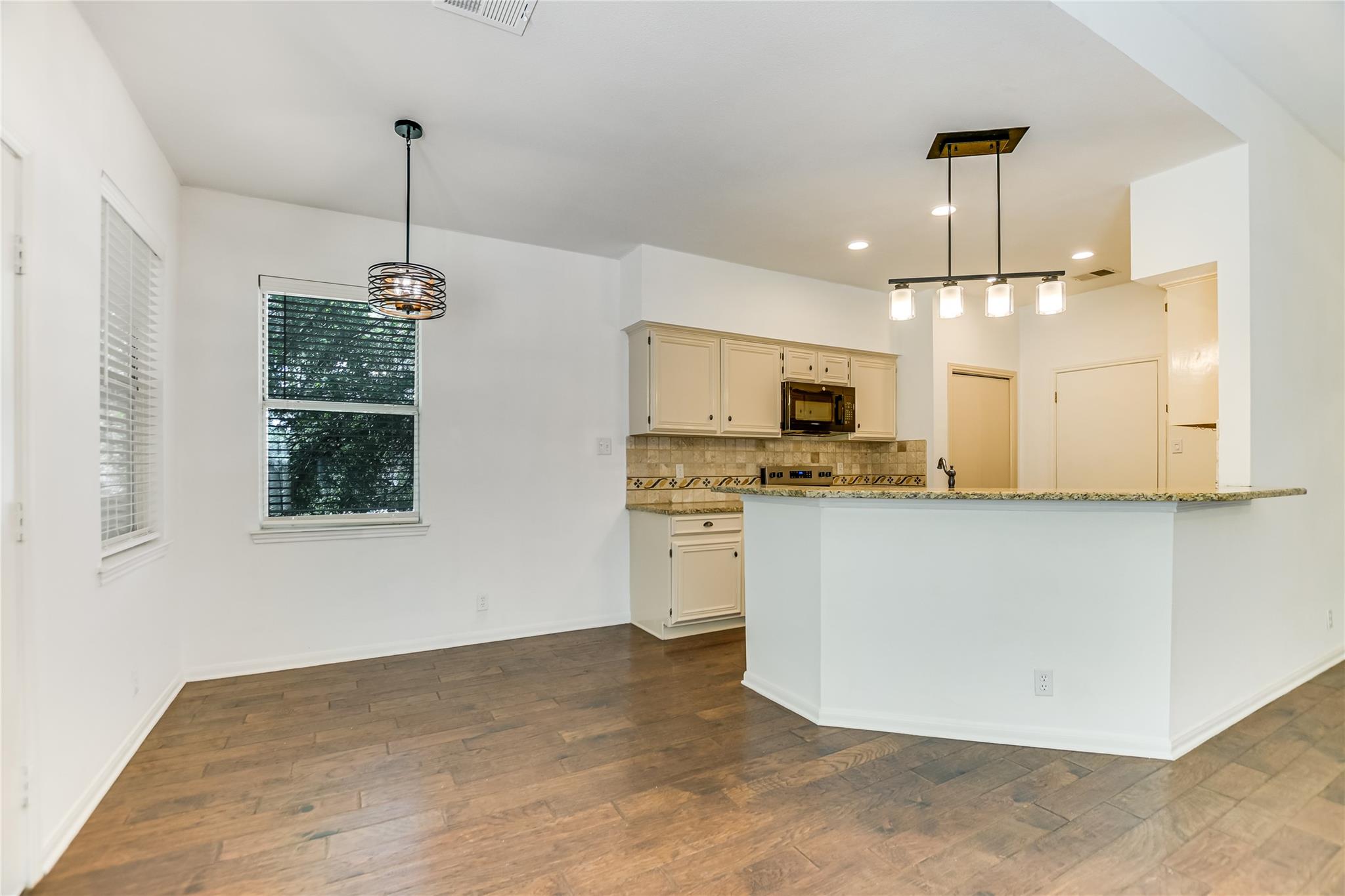 243 Mooring Cir # B, Lakeway, TX 78734