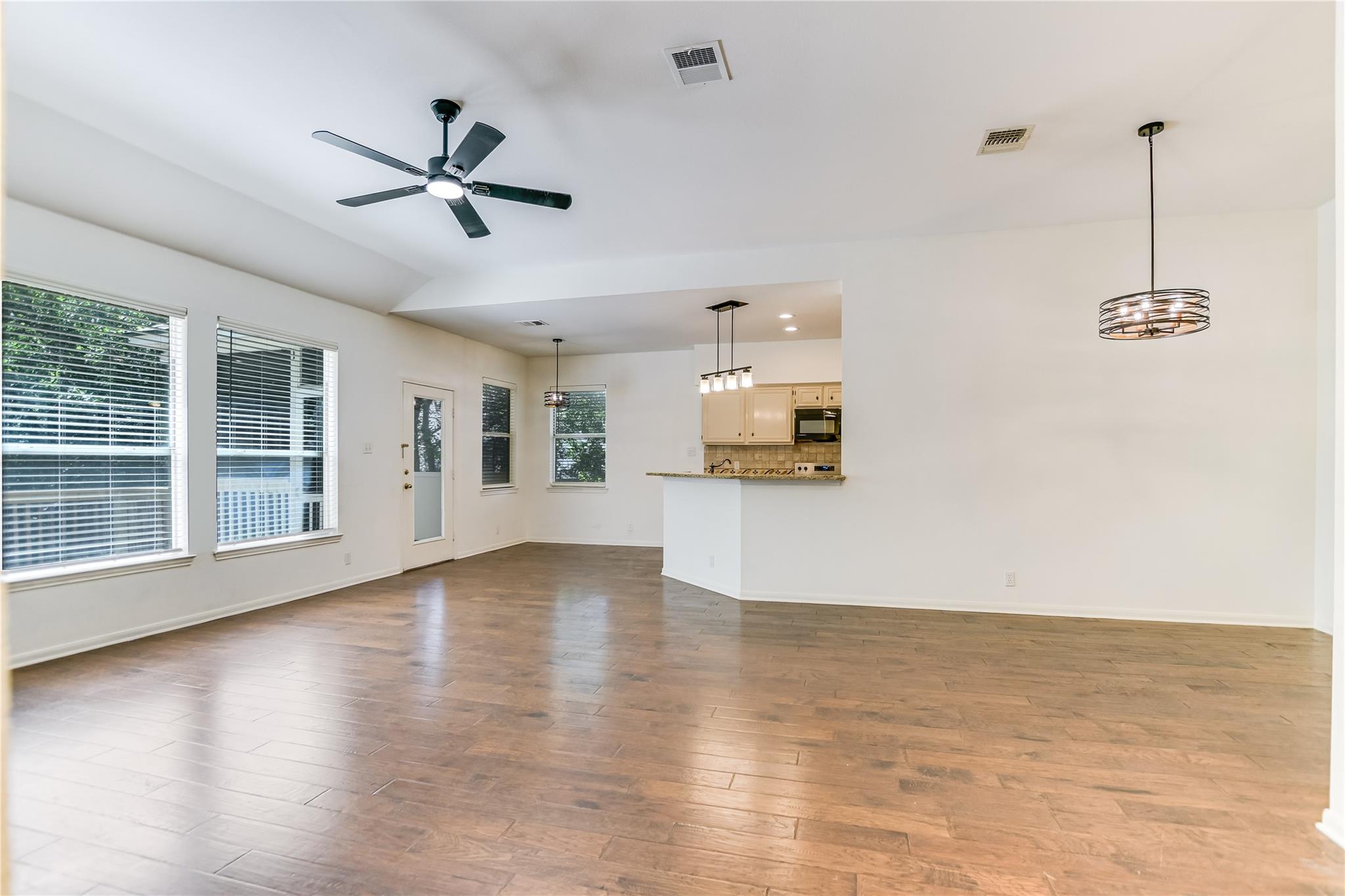 243 Mooring Cir # B, Lakeway, TX 78734