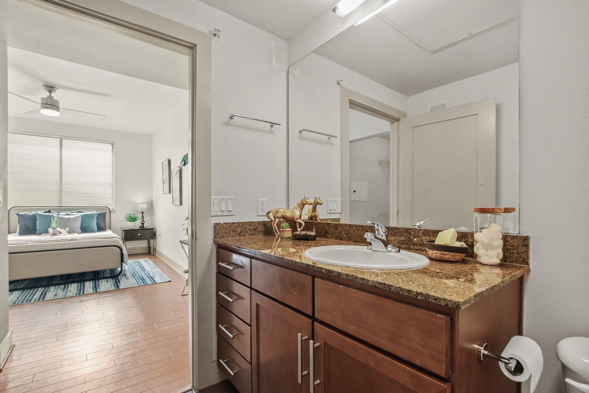 3016 Guadalupe St # 307, Austin, TX 78705