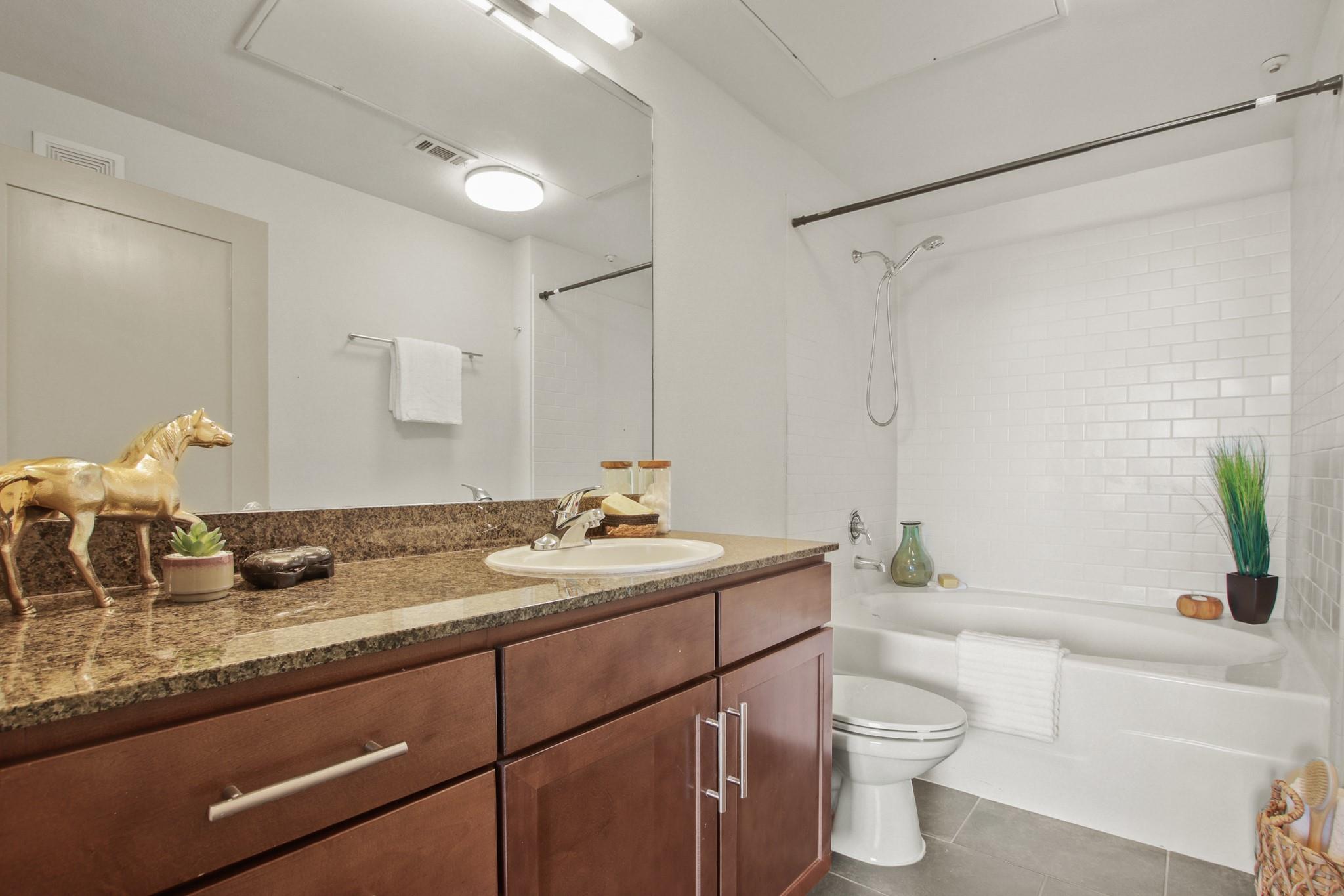 3016 Guadalupe St # 307, Austin, TX 78705