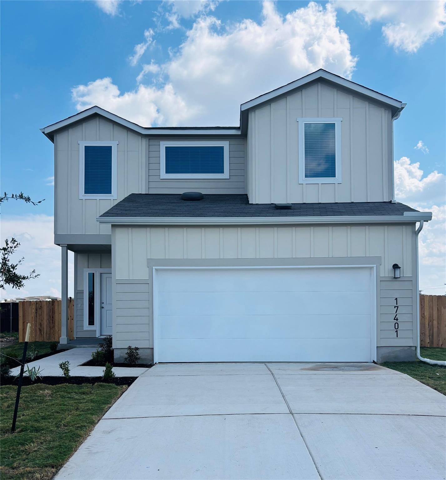 17401 Torneo Dr, Round Rock, TX 78664