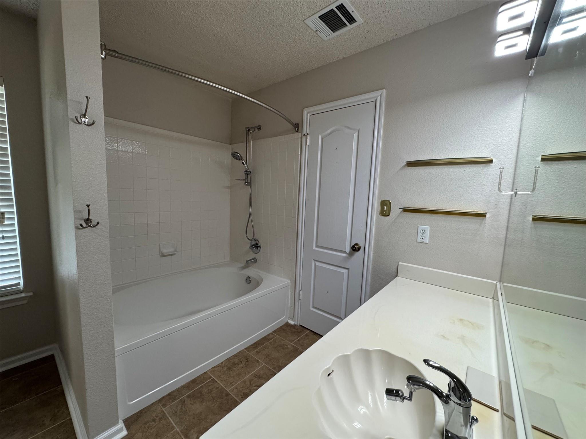 1008 Cassat Cv, Austin, TX 78753