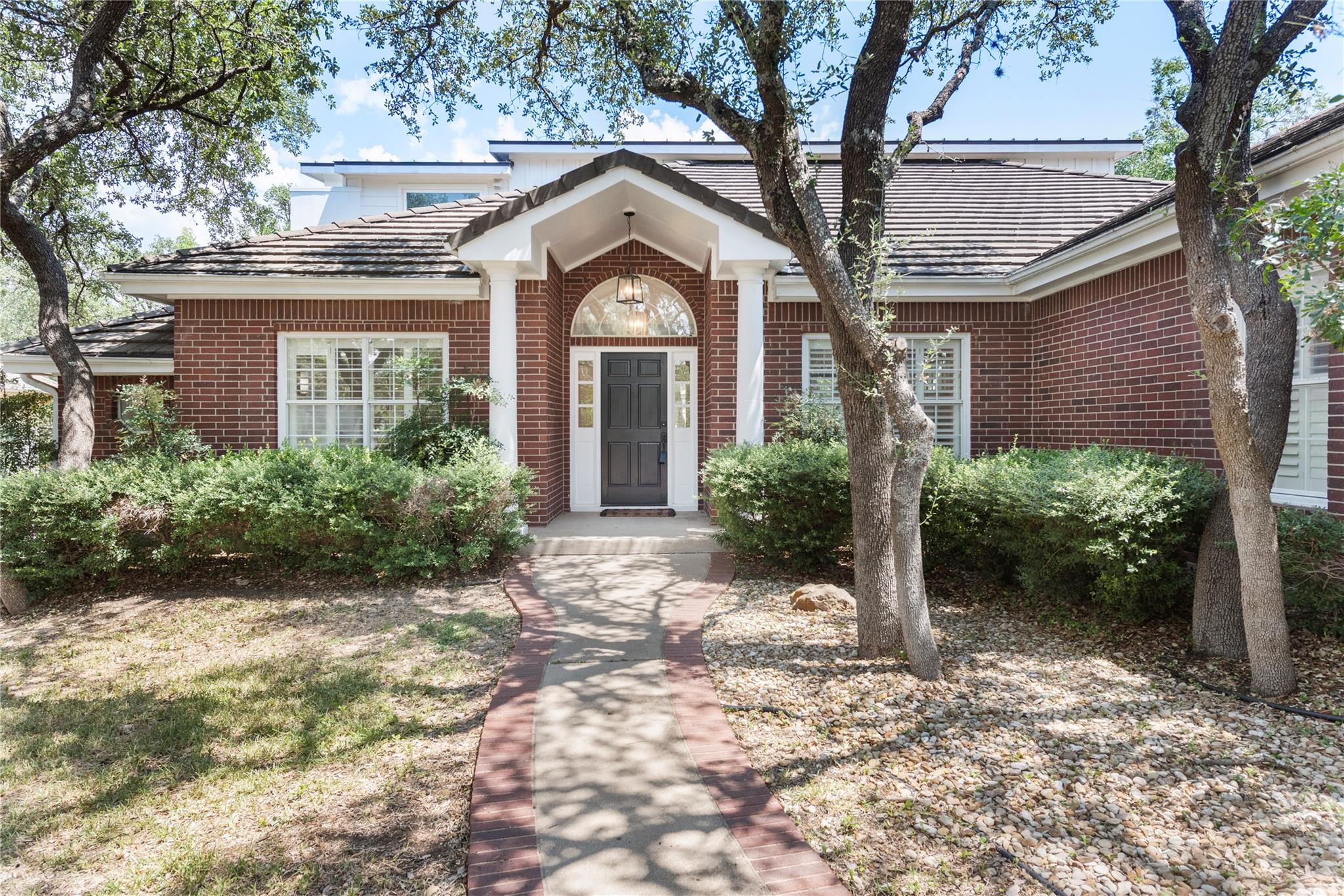 720 ROLLING GREEN Dr, Lakeway, TX 78734