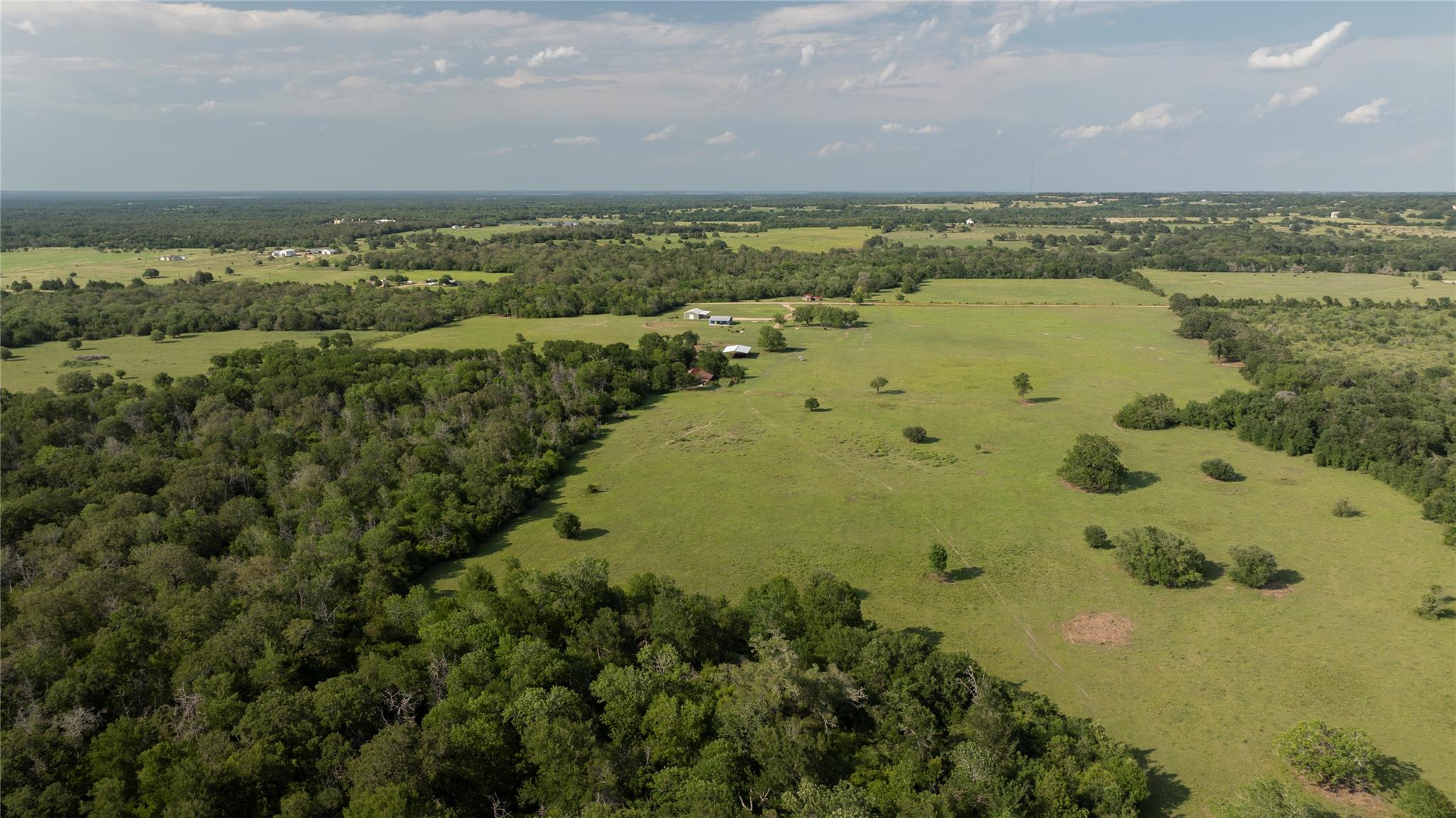 2737 Lomax Harmel Rd, Carmine, TX 78932