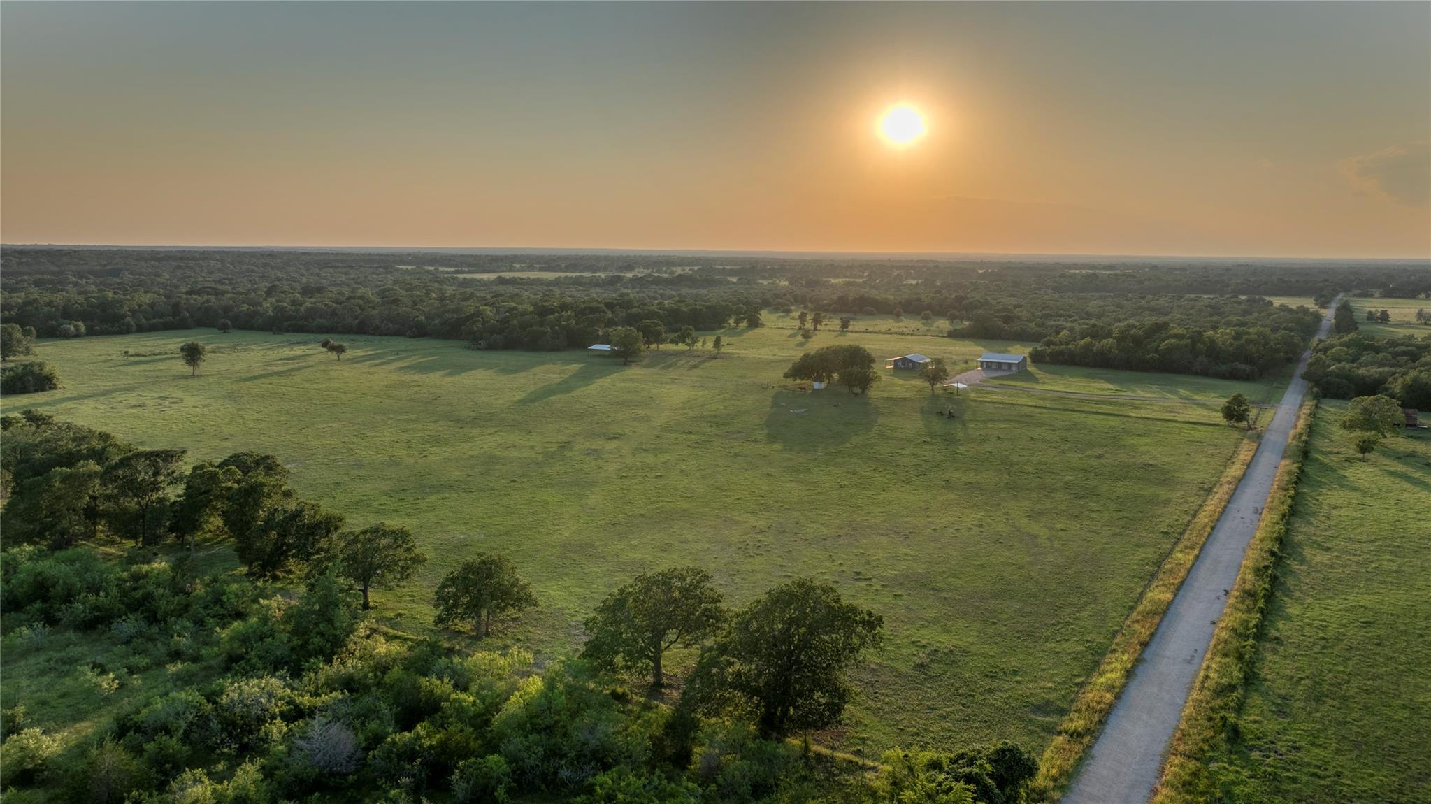 2737 Lomax Harmel Rd, Carmine, TX 78932