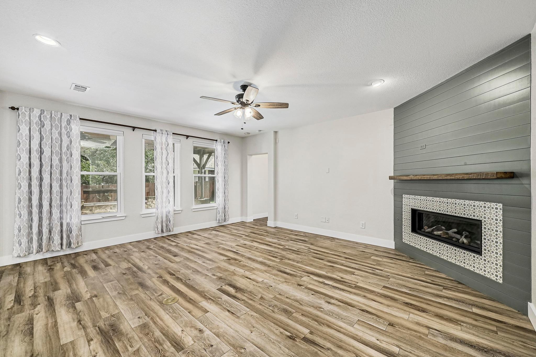 1400 Hargis Creek Trl, Austin, TX 78717