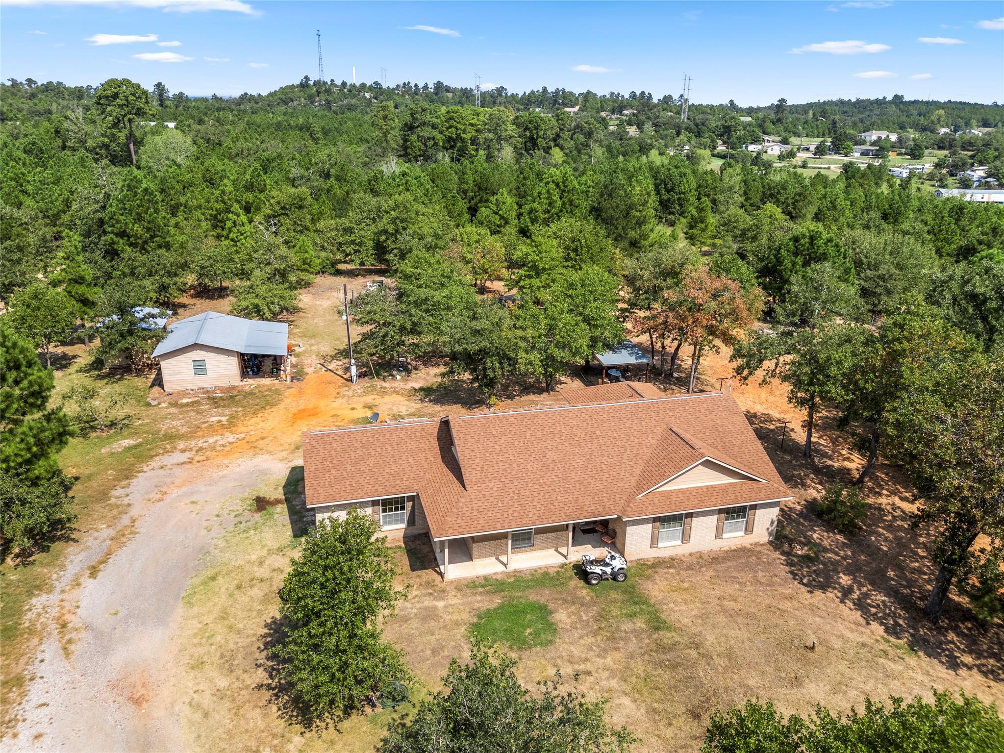 792 Highway 21 E, Bastrop, TX 78602