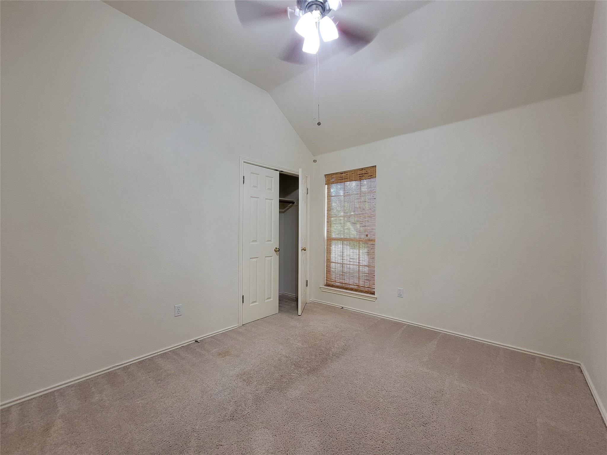 105 W Oxford Dr, Pflugerville, TX 78660