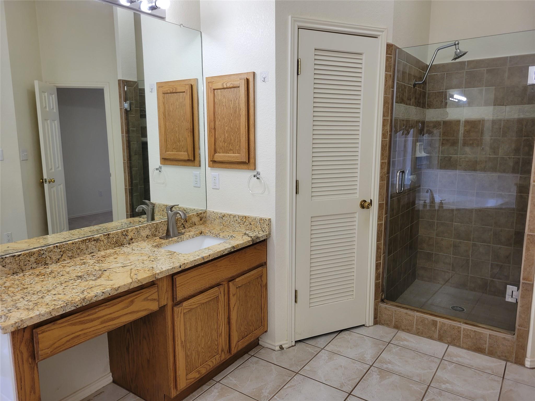 105 W Oxford Dr, Pflugerville, TX 78660