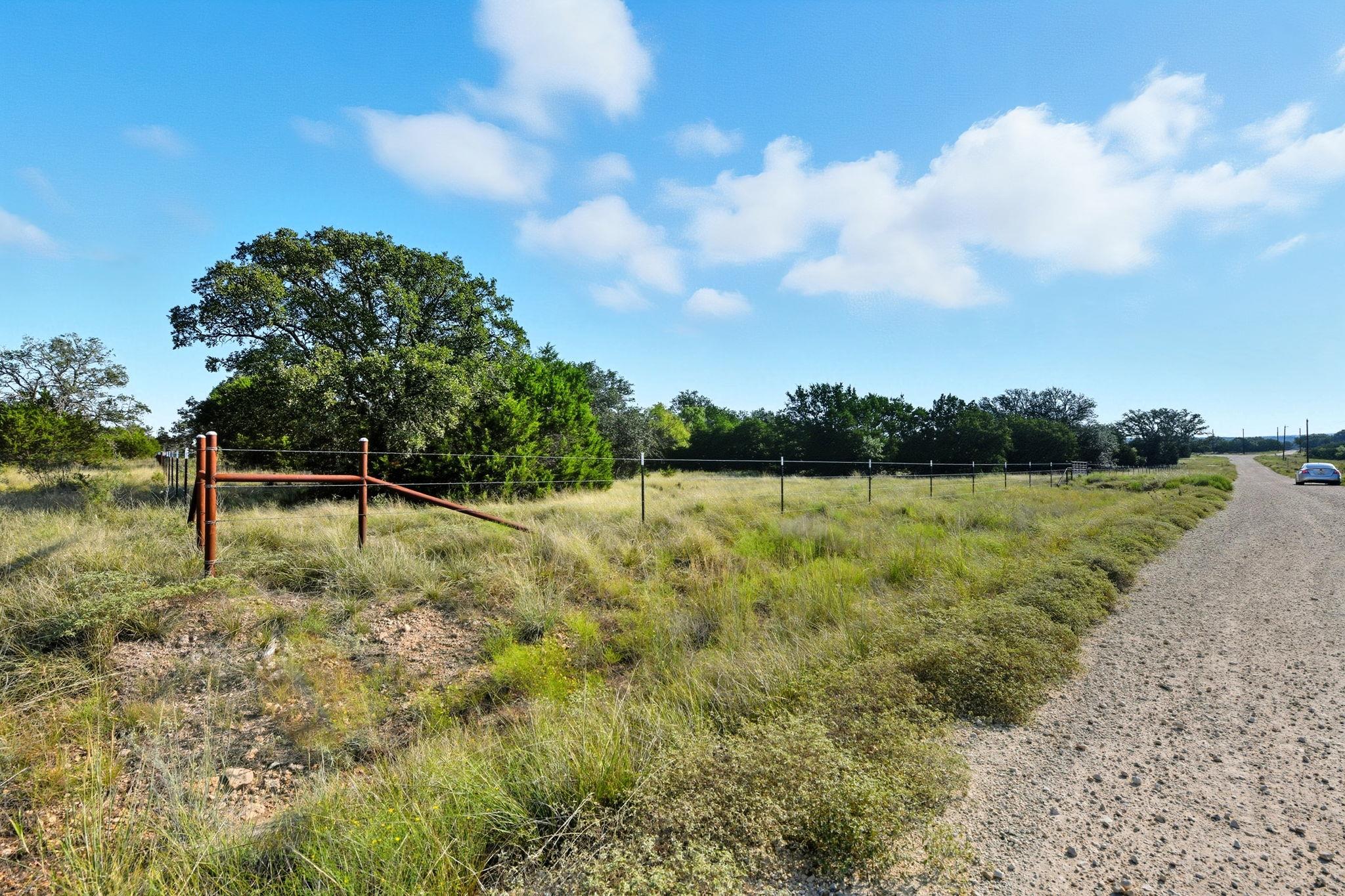 405 Valley Oak Dr, Goldthwaite, TX 76844