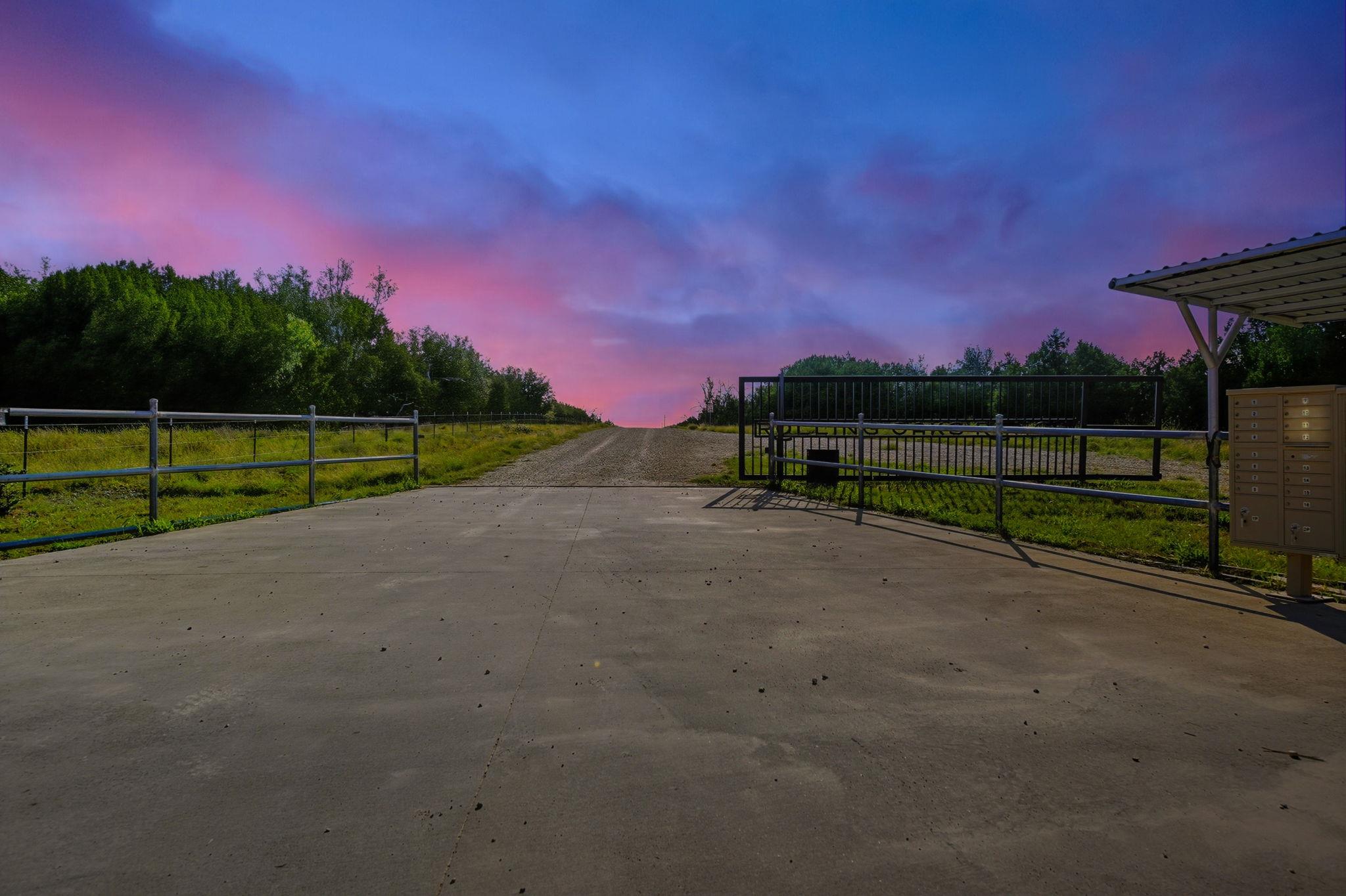 405 Valley Oak Dr, Goldthwaite, TX 76844