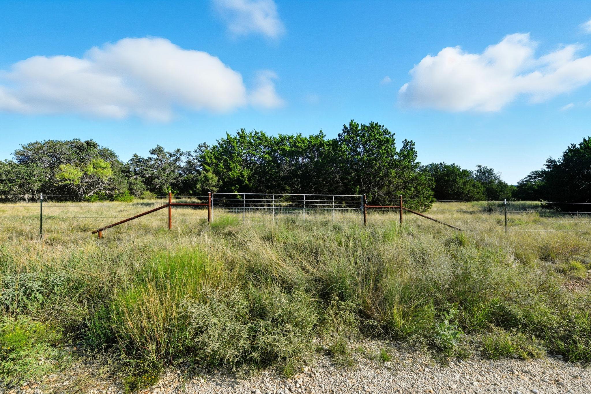 405 Valley Oak Dr, Goldthwaite, TX 76844