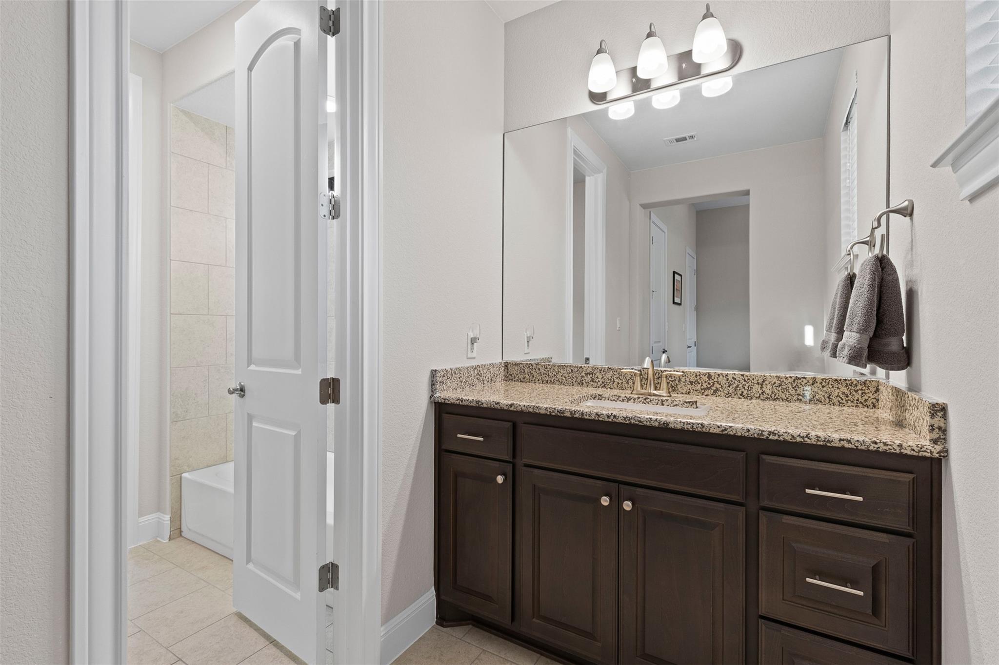 117 Nagle Ct, Liberty Hill, TX 78642