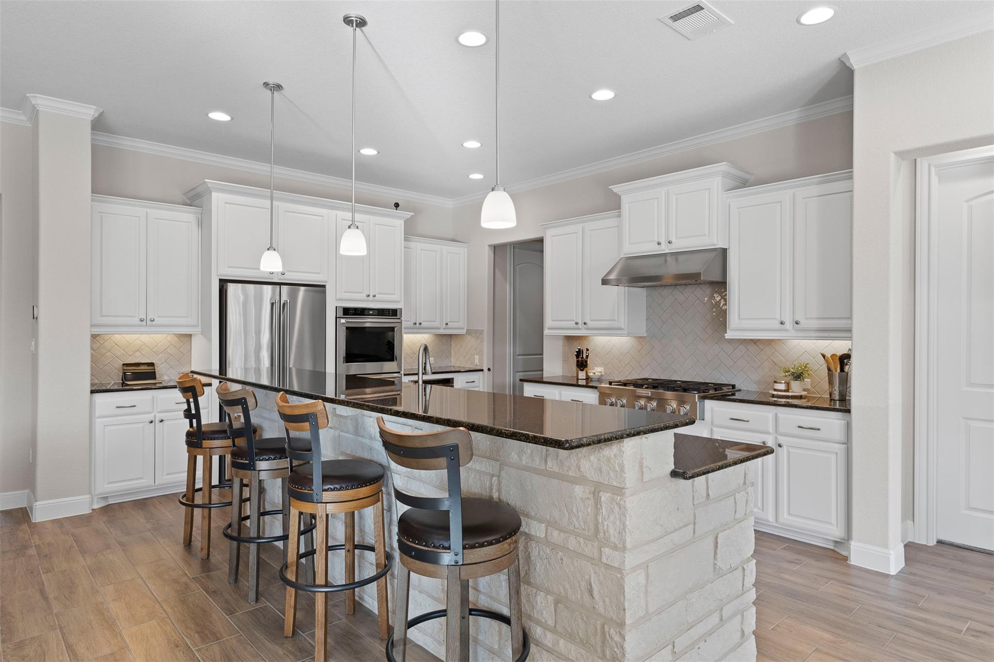 117 Nagle Ct, Liberty Hill, TX 78642