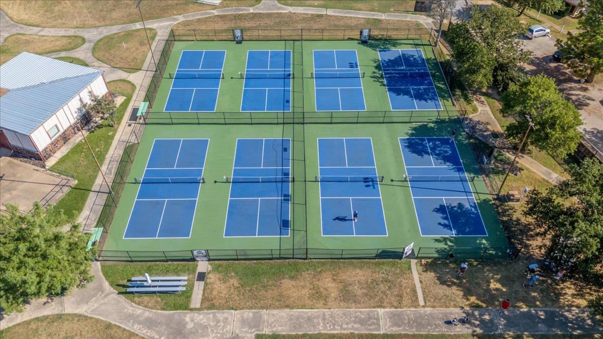 141 Tahitian Dr, Bastrop, TX 78602