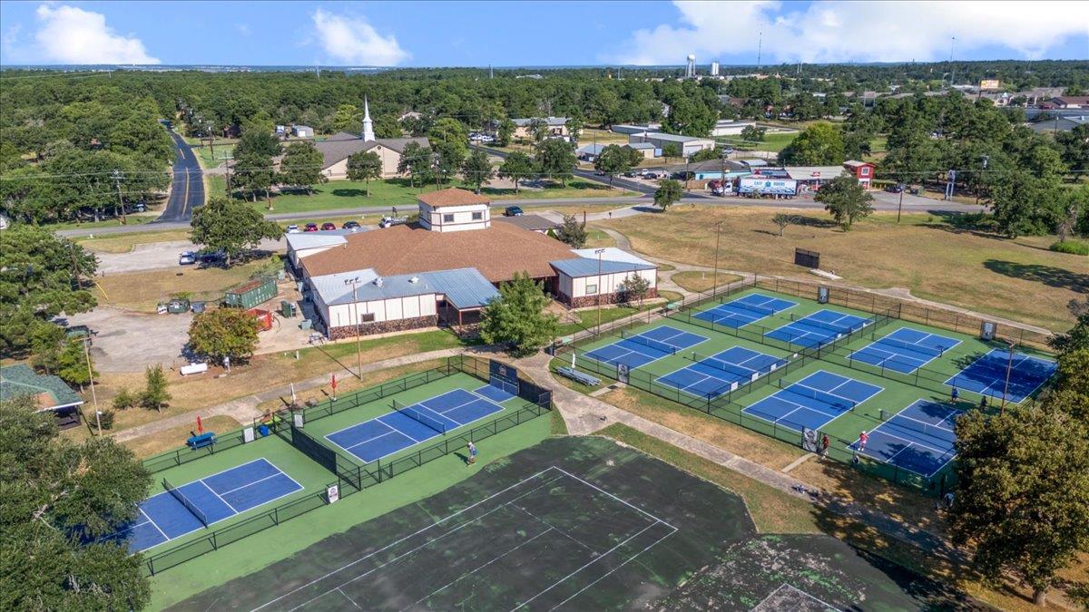 141 Tahitian Dr, Bastrop, TX 78602