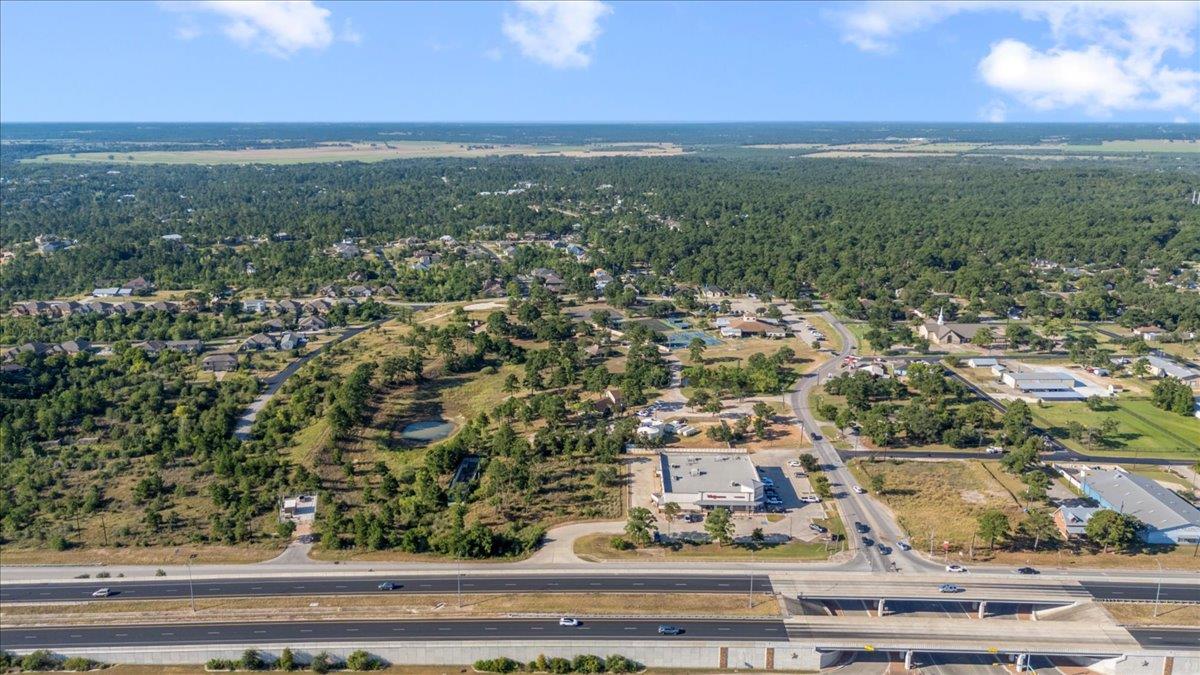 141 Tahitian Dr, Bastrop, TX 78602