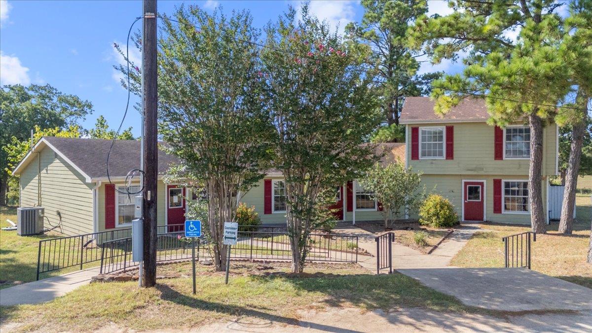 141 Tahitian Dr, Bastrop, TX 78602