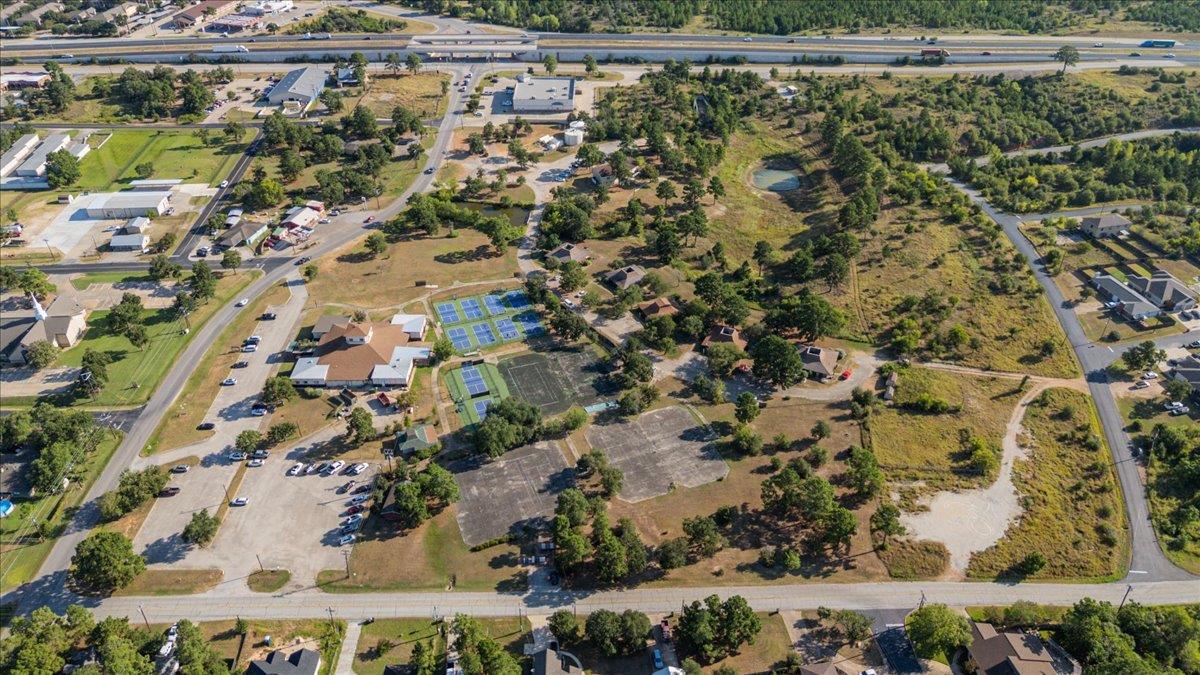 141 Tahitian Dr, Bastrop, TX 78602