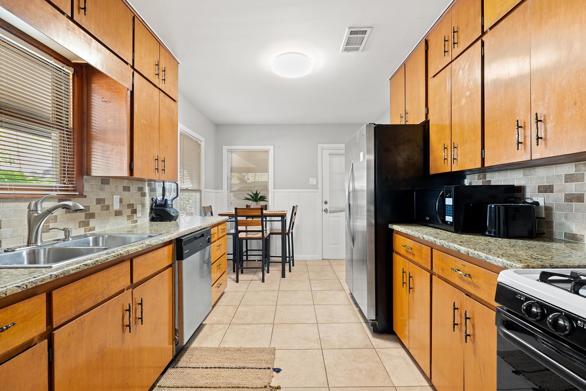 3005 Menchaca Rd, Austin, TX 78704