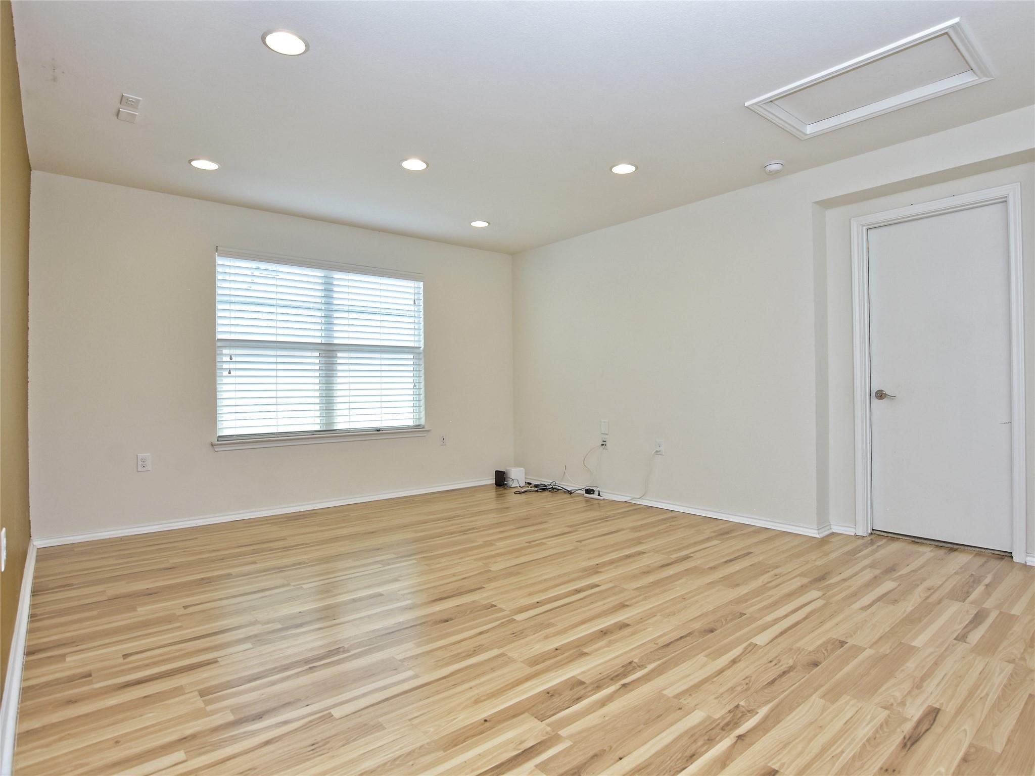 6809 Sunderland Trl, Austin, TX 78747