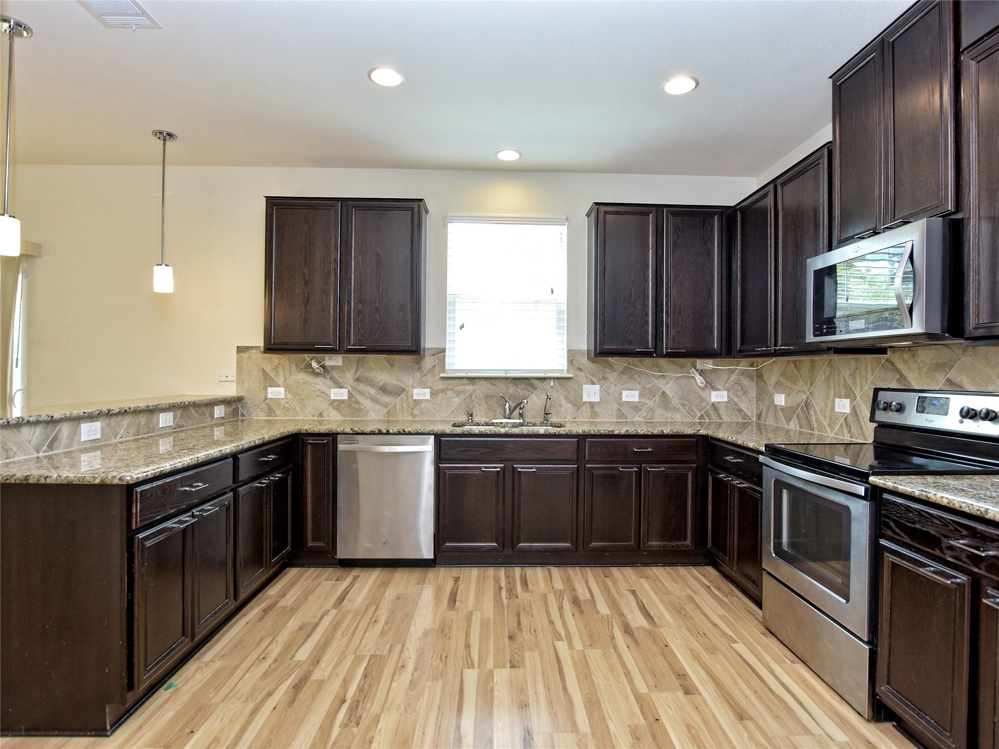 6809 Sunderland Trl, Austin, TX 78747