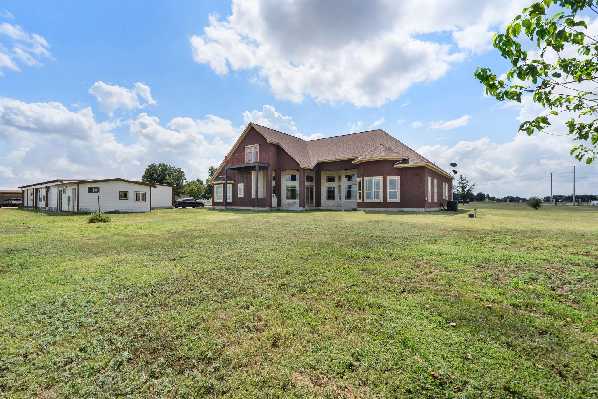 1050 Fm 619 Rd, Taylor, TX 76574