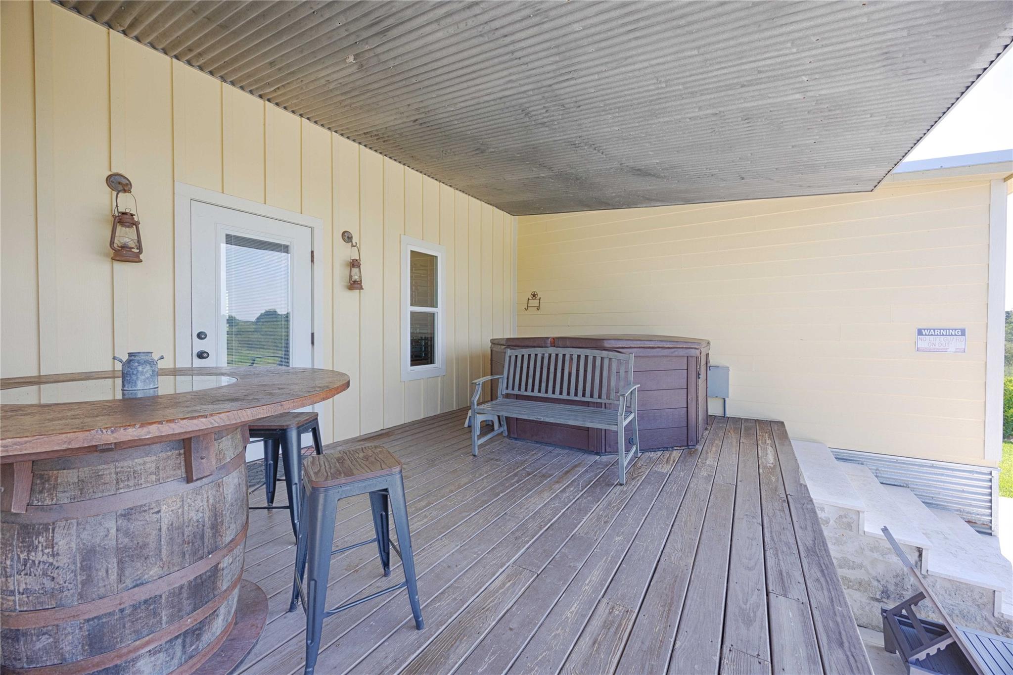 2210 FM 615, Schulenburg, TX 78956