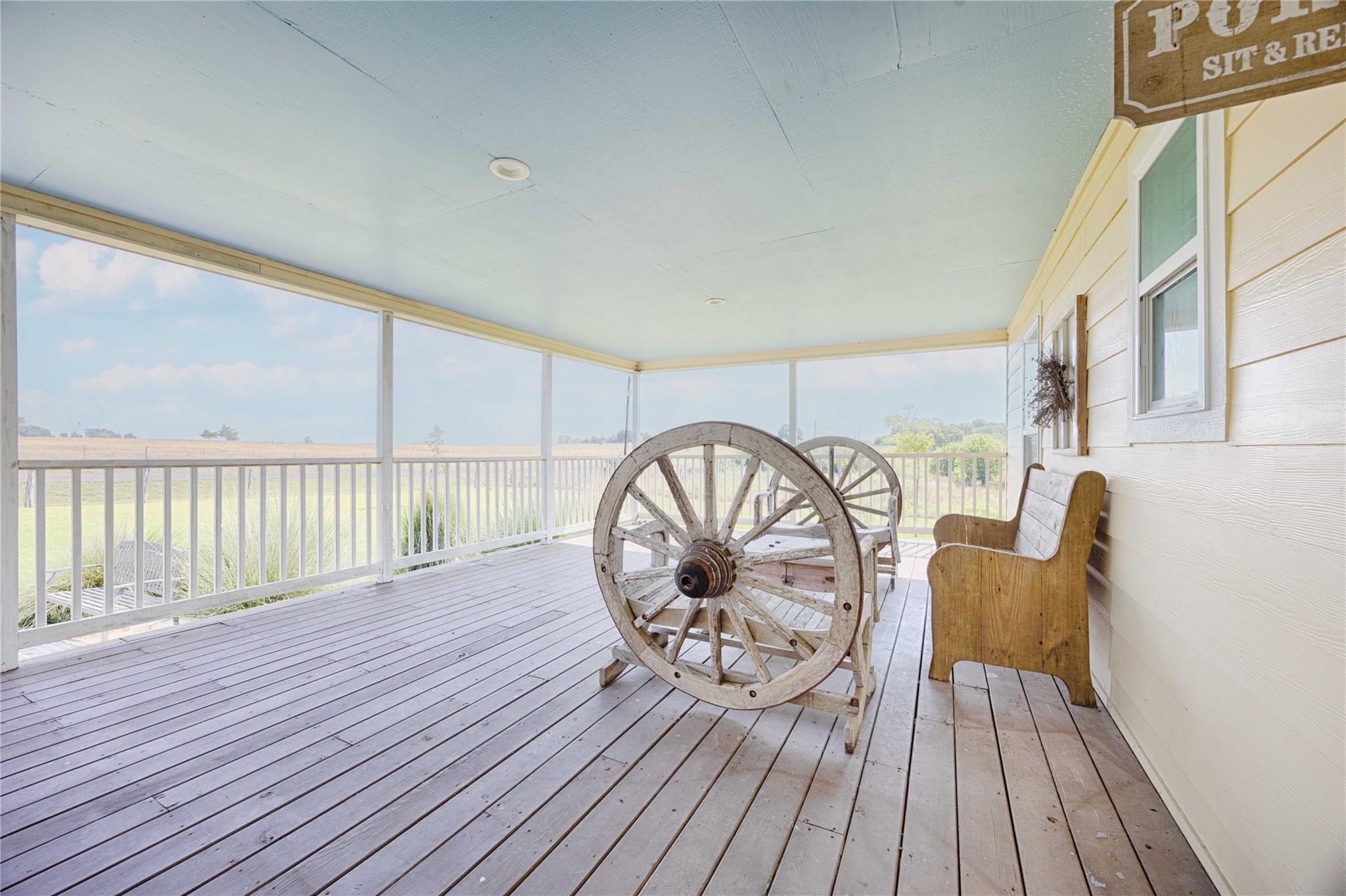 2210 FM 615, Schulenburg, TX 78956