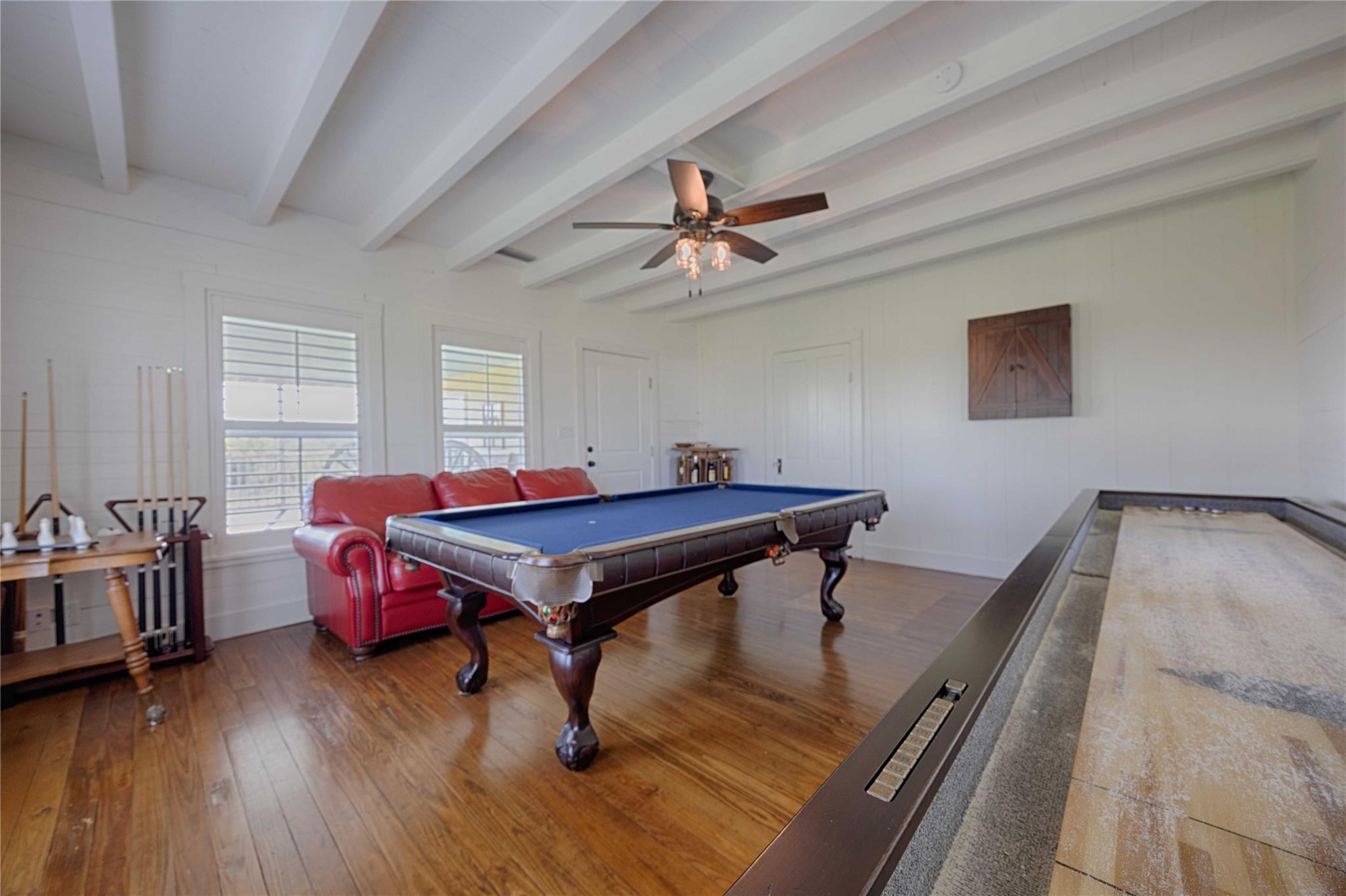 2210 FM 615, Schulenburg, TX 78956