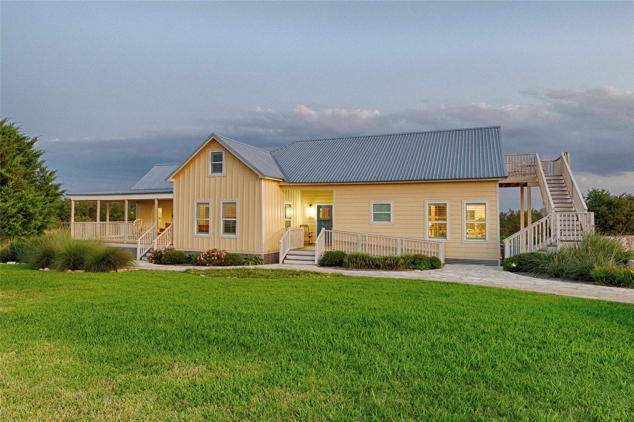 2210 FM 615, Schulenburg, TX 78956