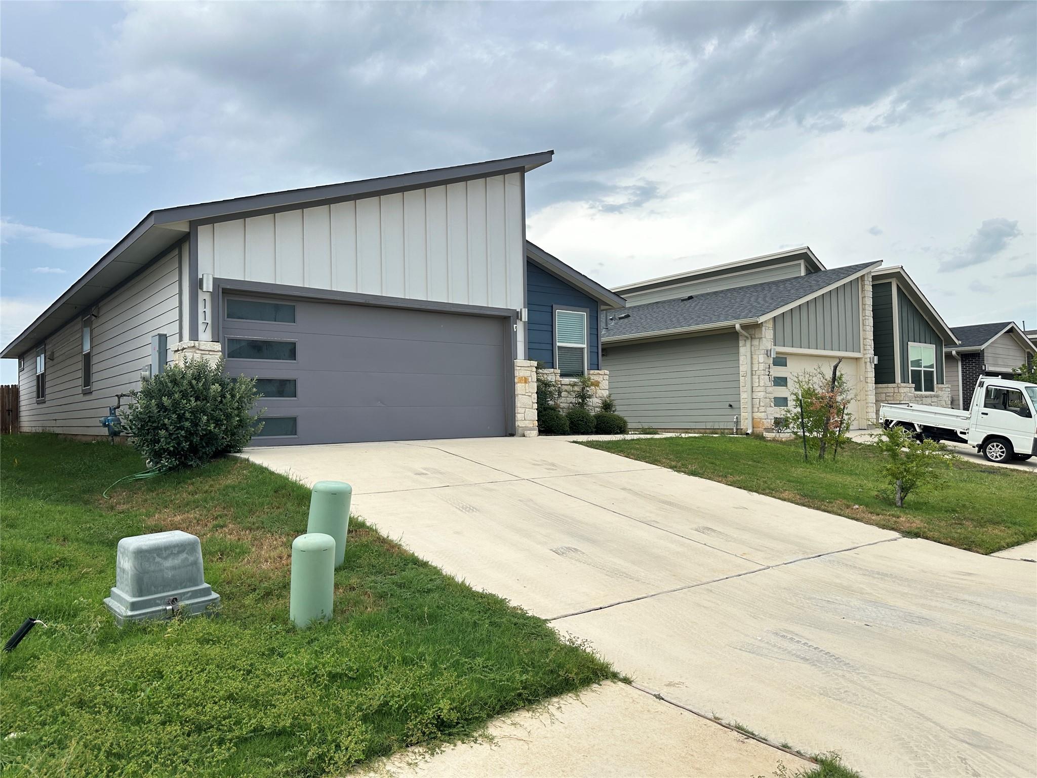 117 Cupreata Ln, Leander, TX 78641