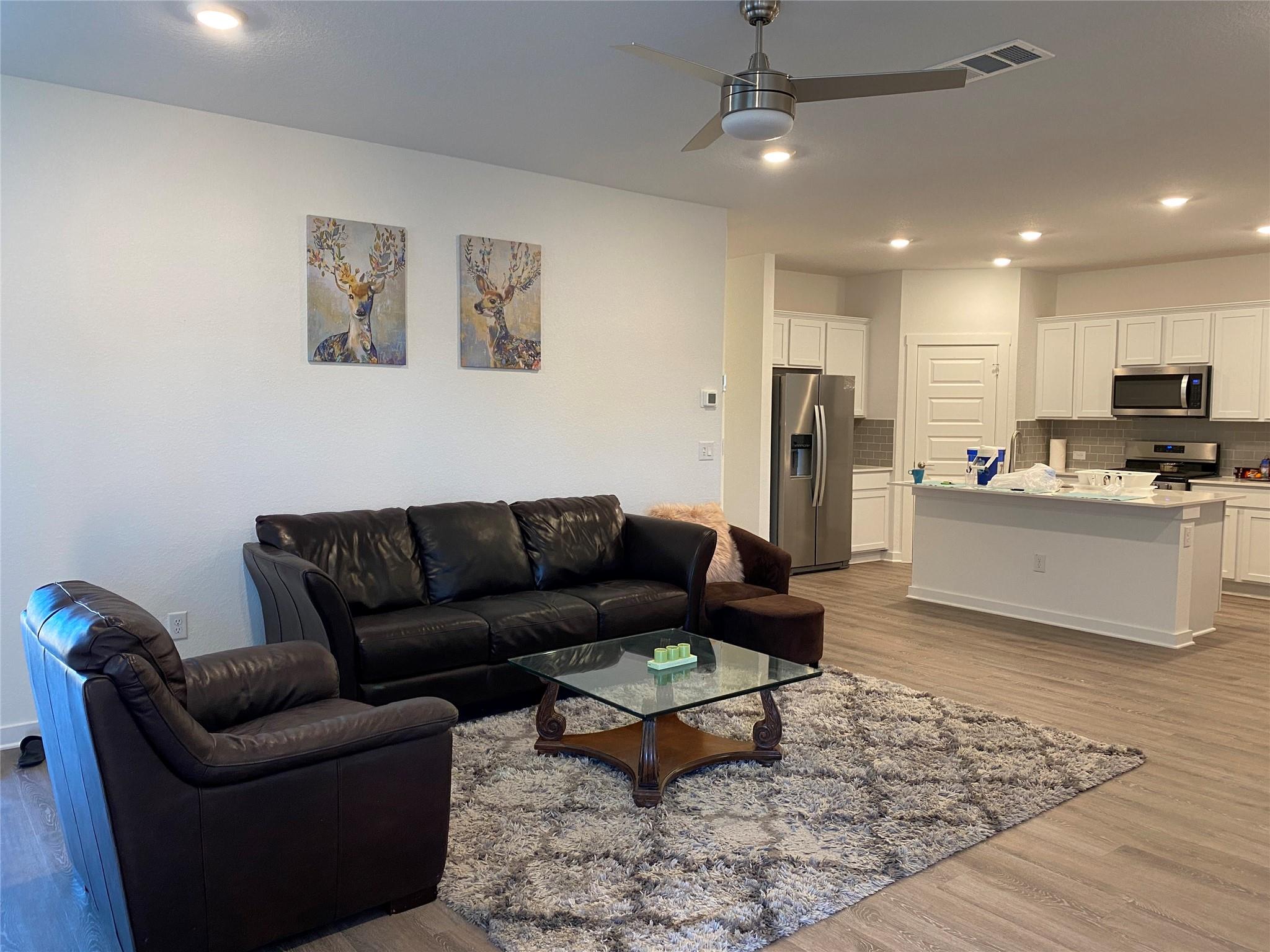 117 Cupreata Ln, Leander, TX 78641