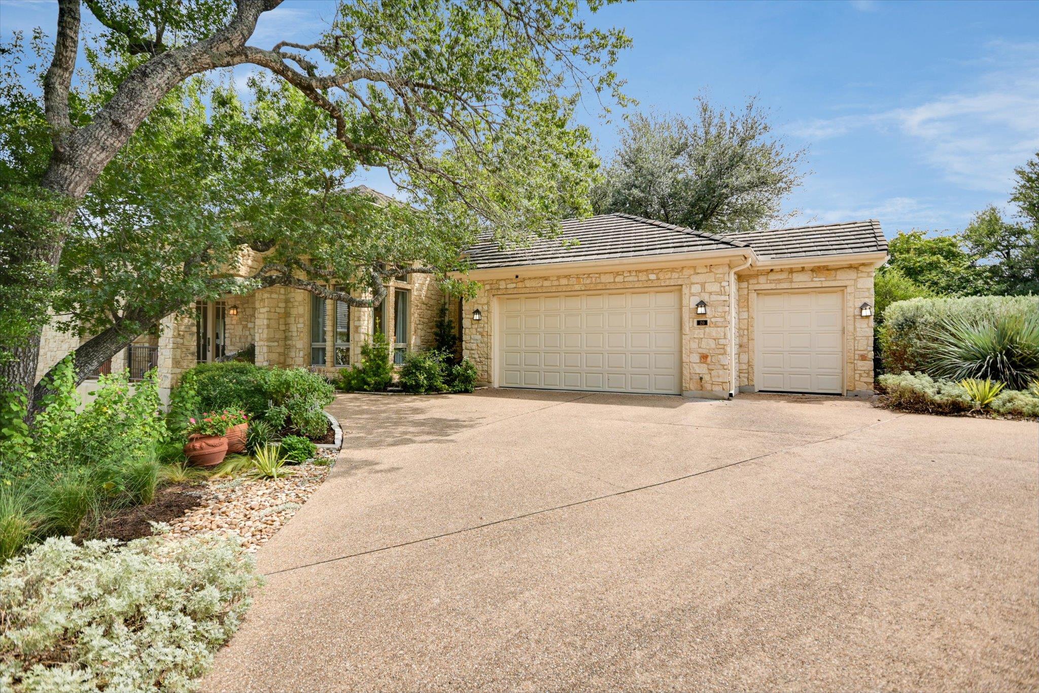 2305 Barton Creek Blvd # 20, Austin, TX 78735