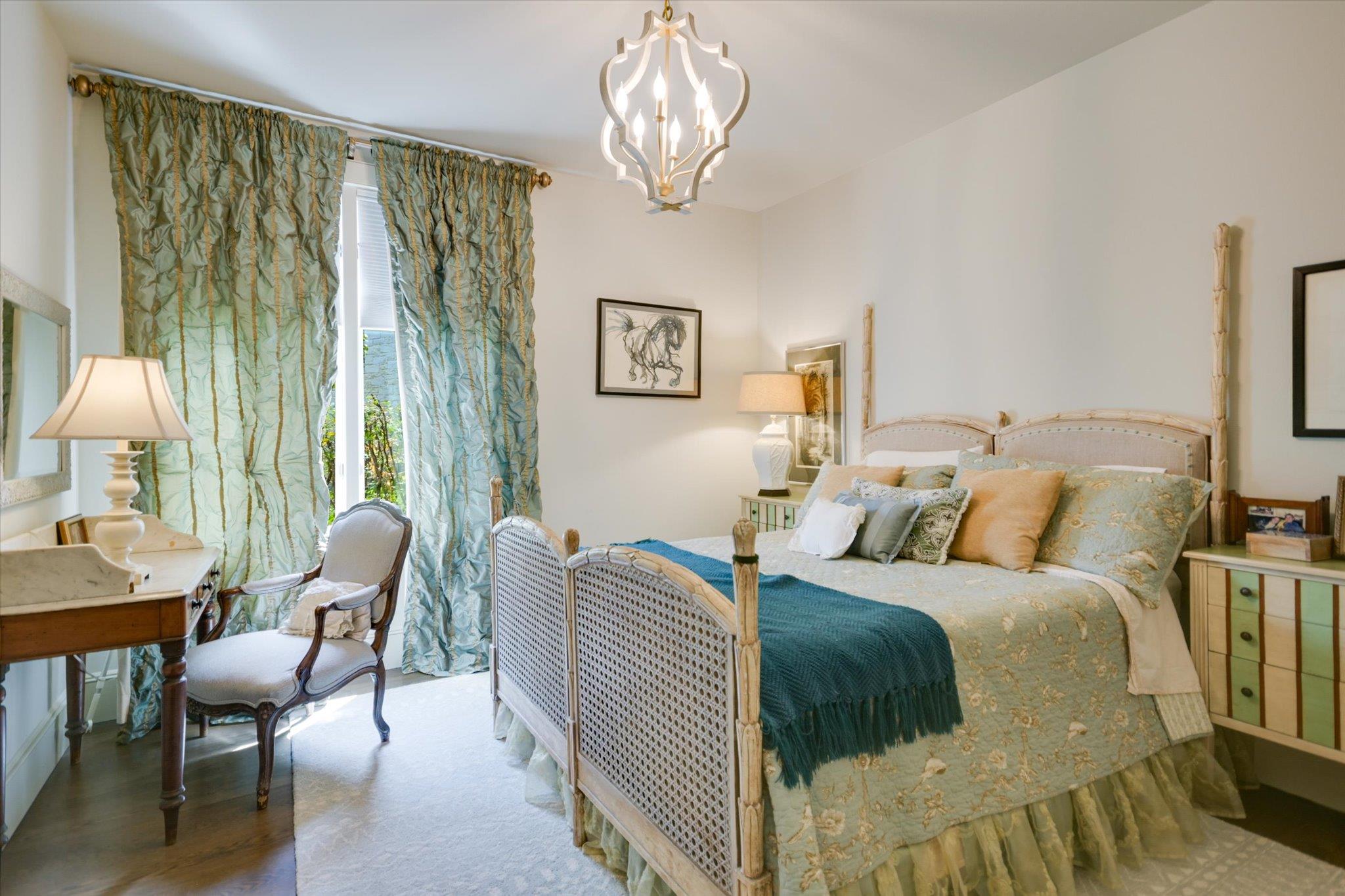 2305 Barton Creek Blvd # 20, Austin, TX 78735