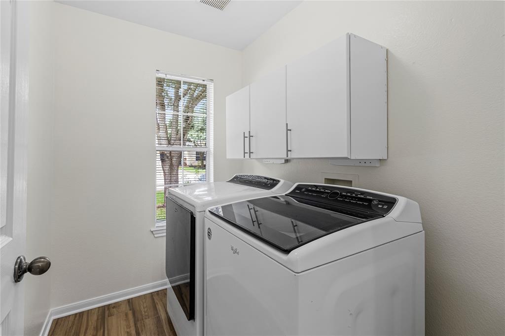 1011 Saint Helena Dr, Leander, TX 78641