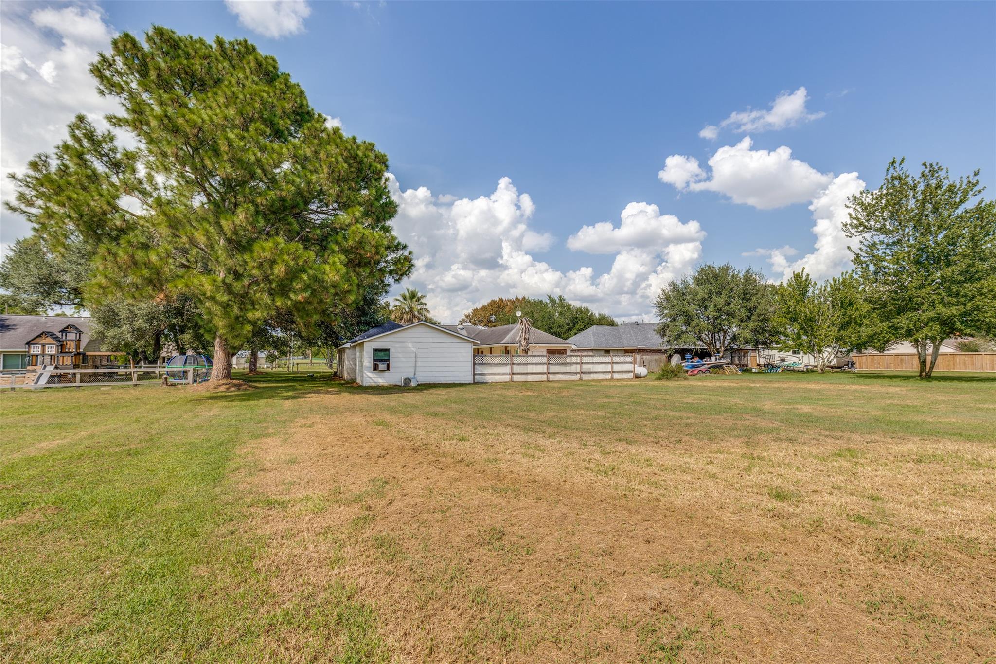 32227 White Wing Dr, Waller, TX 77484